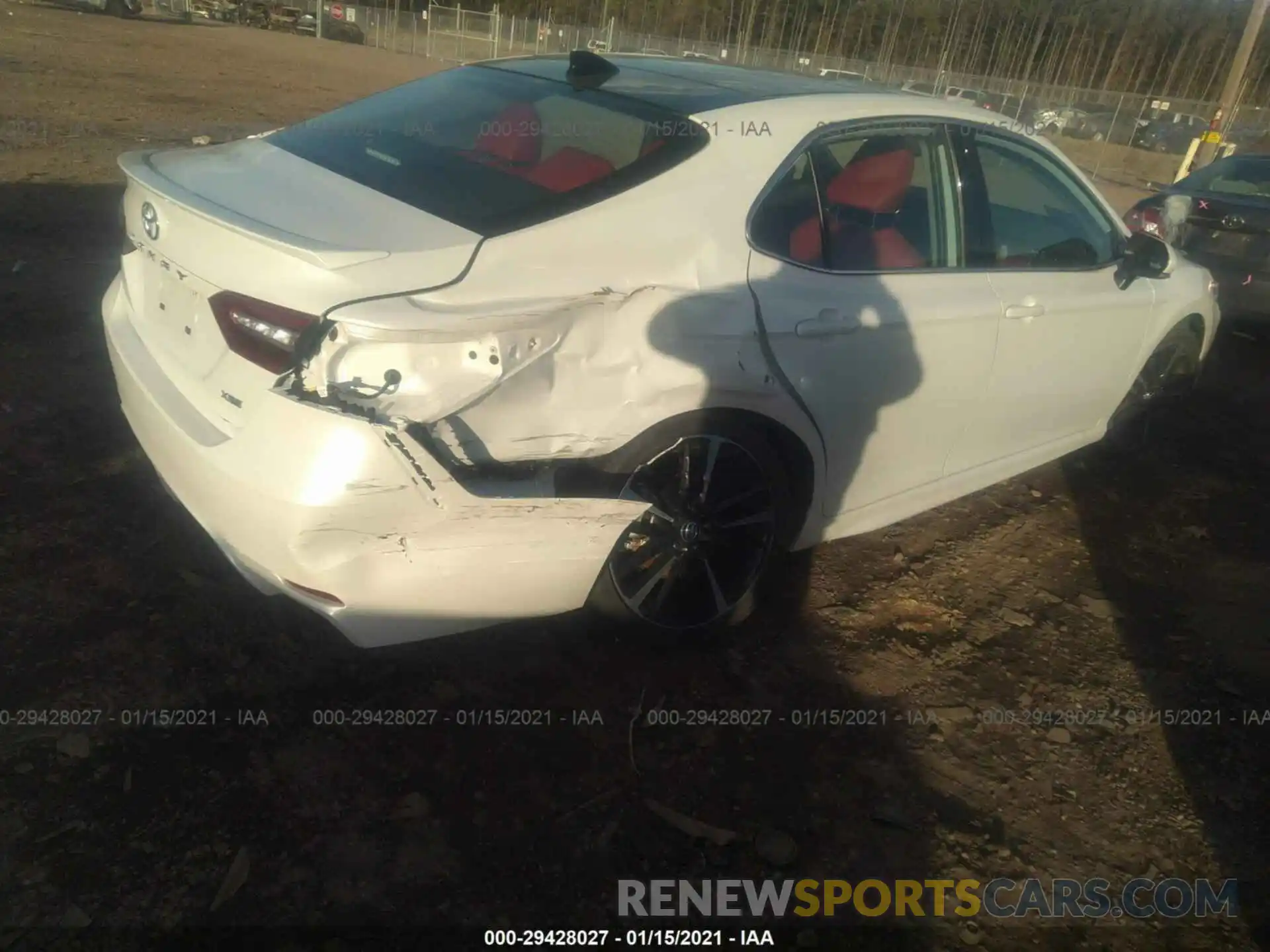 4 Photograph of a damaged car 4T1K61AK8LU348490 TOYOTA CAMRY 2020