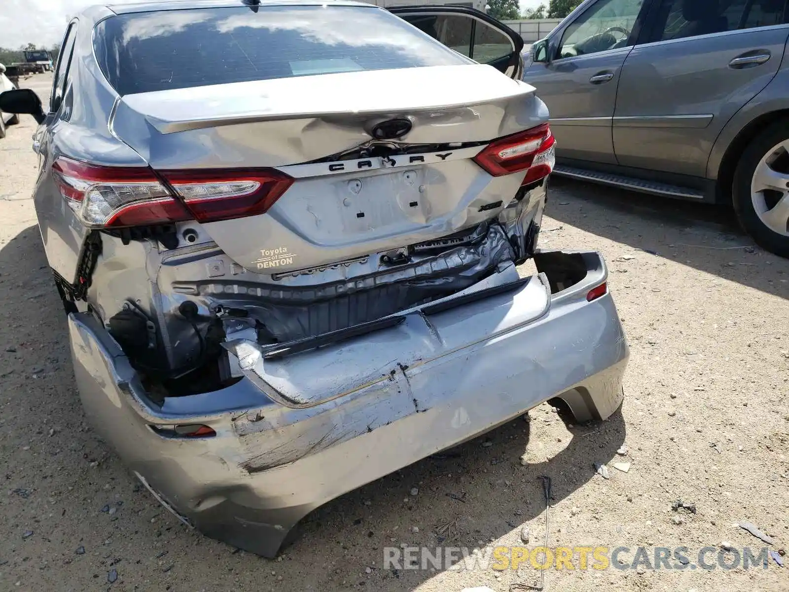 9 Photograph of a damaged car 4T1K61AK8LU362776 TOYOTA CAMRY 2020