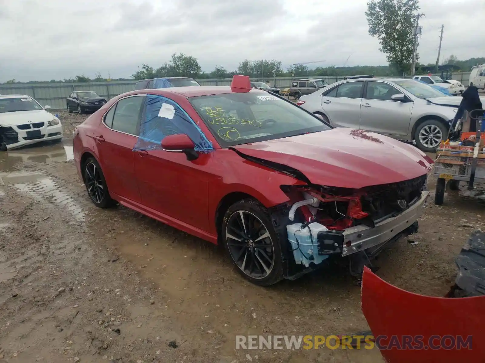 1 Photograph of a damaged car 4T1K61AK8LU365340 TOYOTA CAMRY 2020