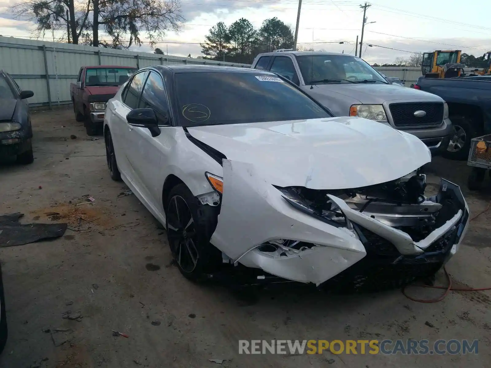 1 Photograph of a damaged car 4T1K61AK8LU373521 TOYOTA CAMRY 2020