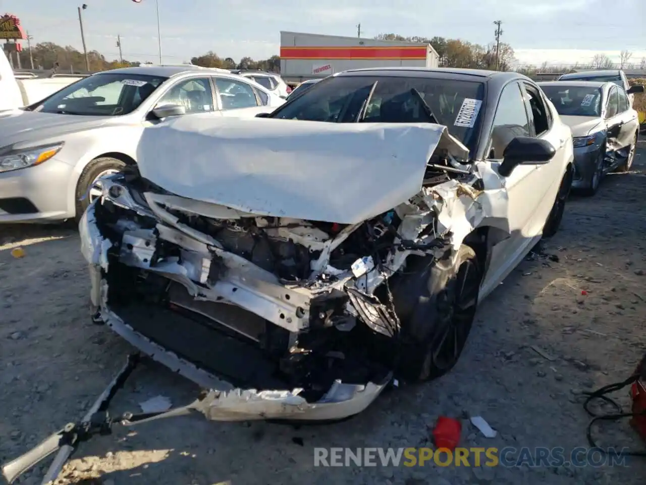 2 Photograph of a damaged car 4T1K61AK8LU375589 TOYOTA CAMRY 2020