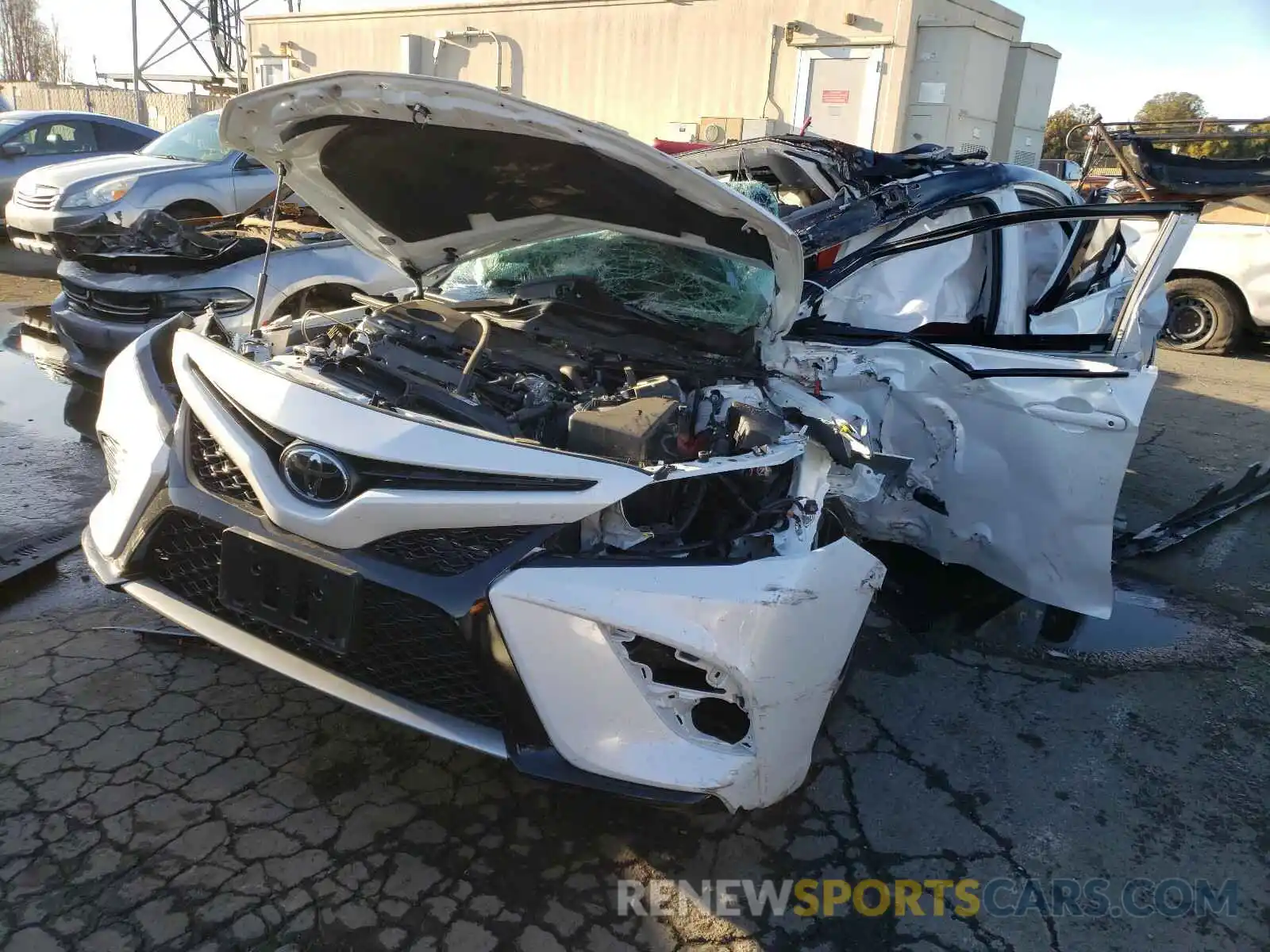 2 Photograph of a damaged car 4T1K61AK8LU377259 TOYOTA CAMRY 2020