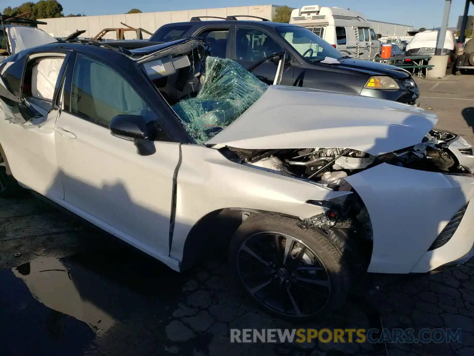 9 Photograph of a damaged car 4T1K61AK8LU377259 TOYOTA CAMRY 2020