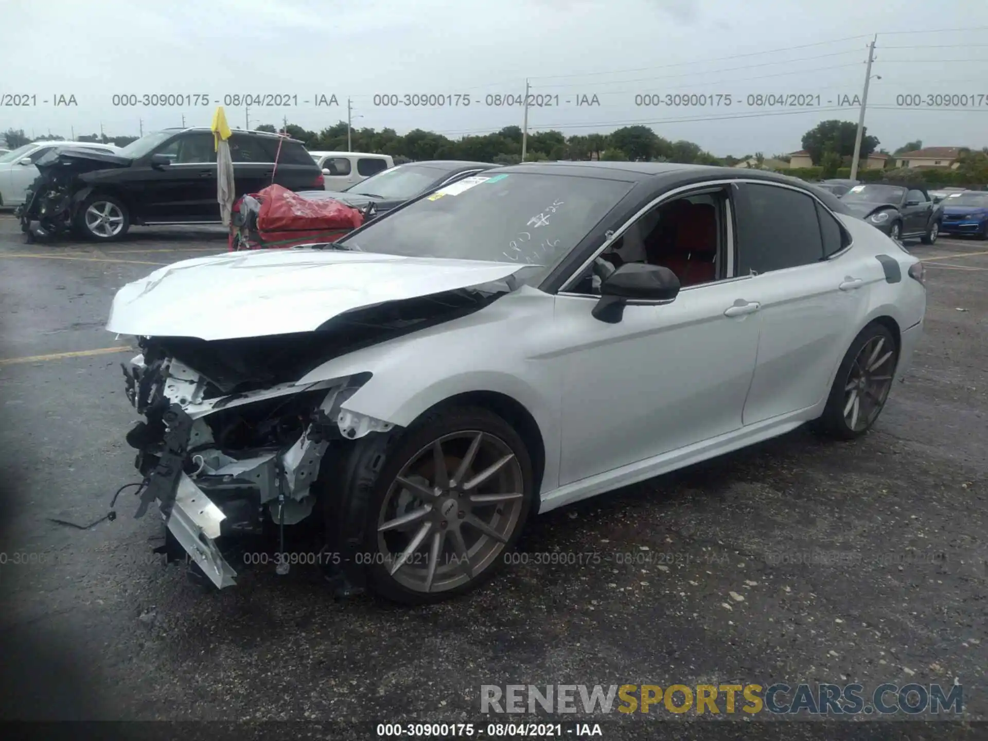 2 Photograph of a damaged car 4T1K61AK8LU384776 TOYOTA CAMRY 2020