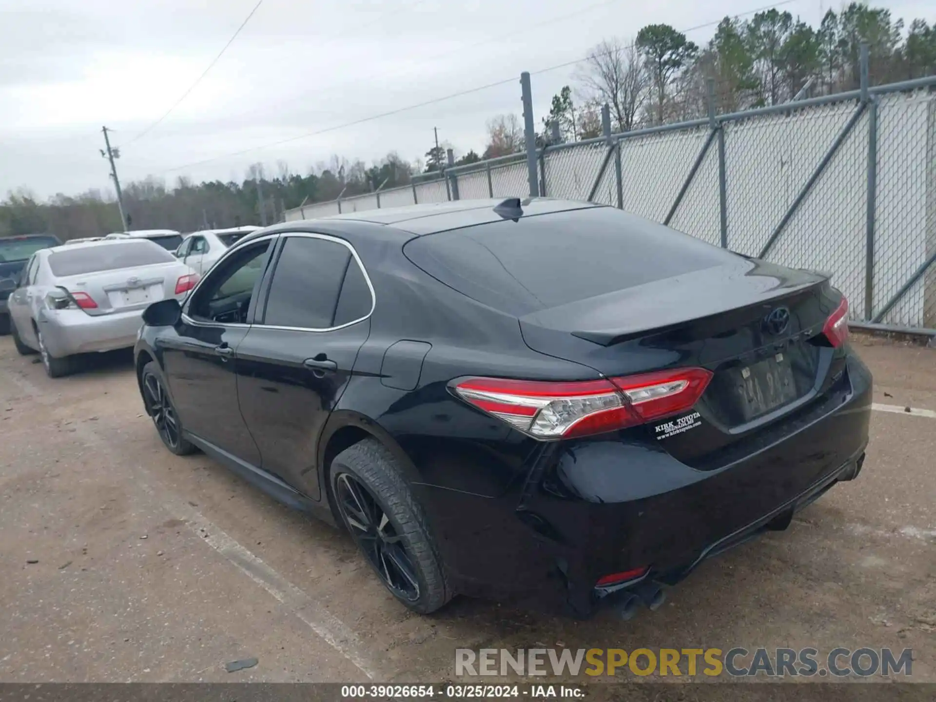 3 Photograph of a damaged car 4T1K61AK8LU398712 TOYOTA CAMRY 2020