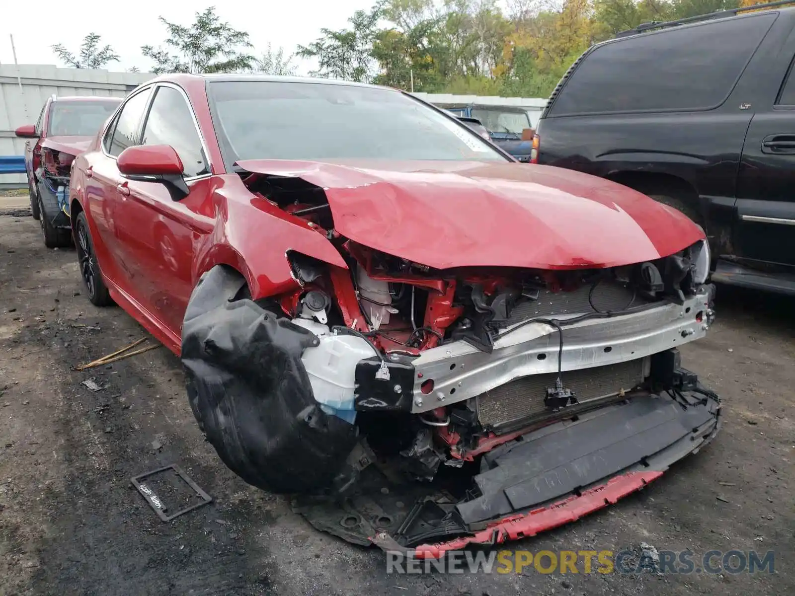 1 Photograph of a damaged car 4T1K61AK8LU400023 TOYOTA CAMRY 2020