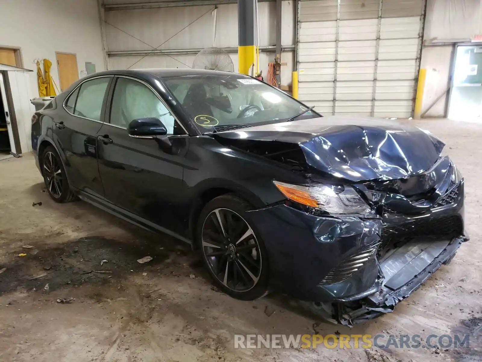 1 Photograph of a damaged car 4T1K61AK8LU502471 TOYOTA CAMRY 2020