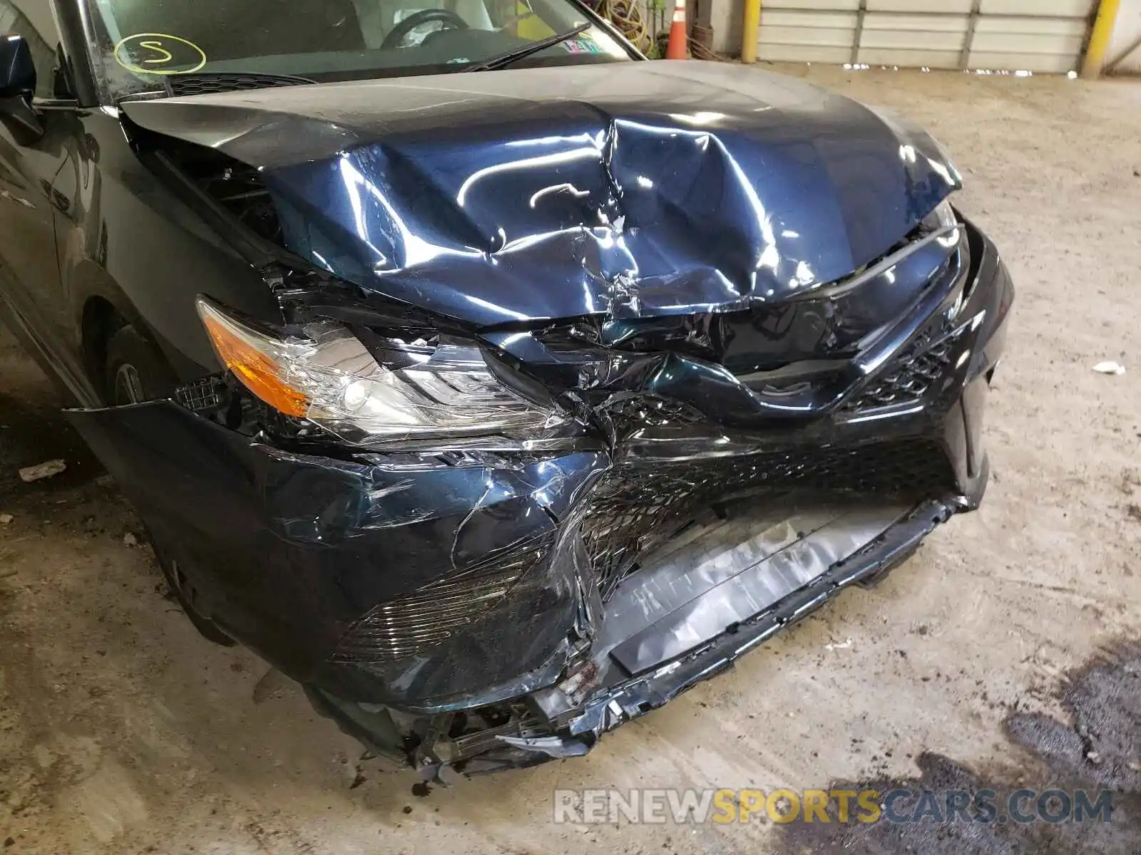 9 Photograph of a damaged car 4T1K61AK8LU502471 TOYOTA CAMRY 2020