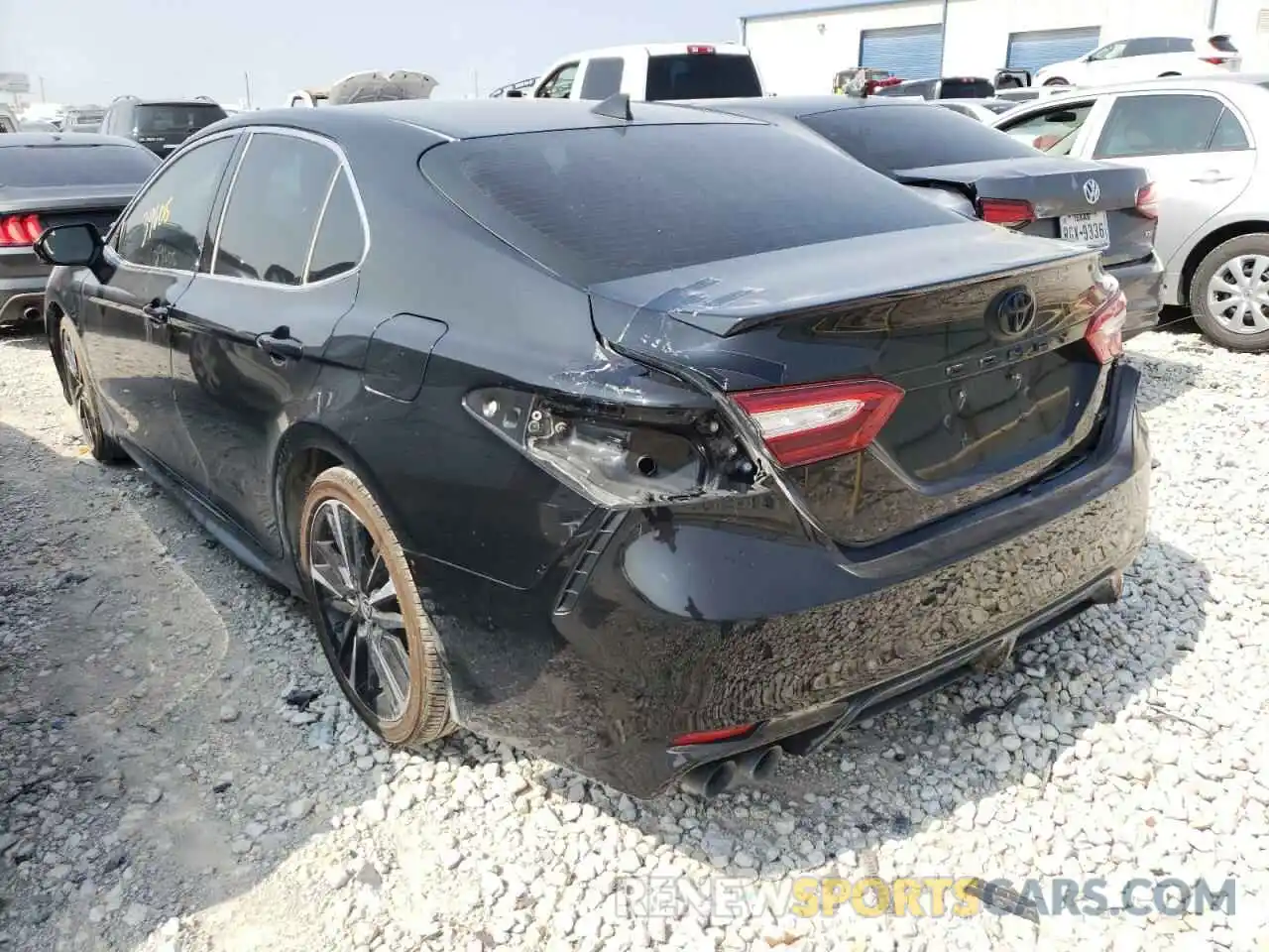 3 Photograph of a damaged car 4T1K61AK8LU511266 TOYOTA CAMRY 2020