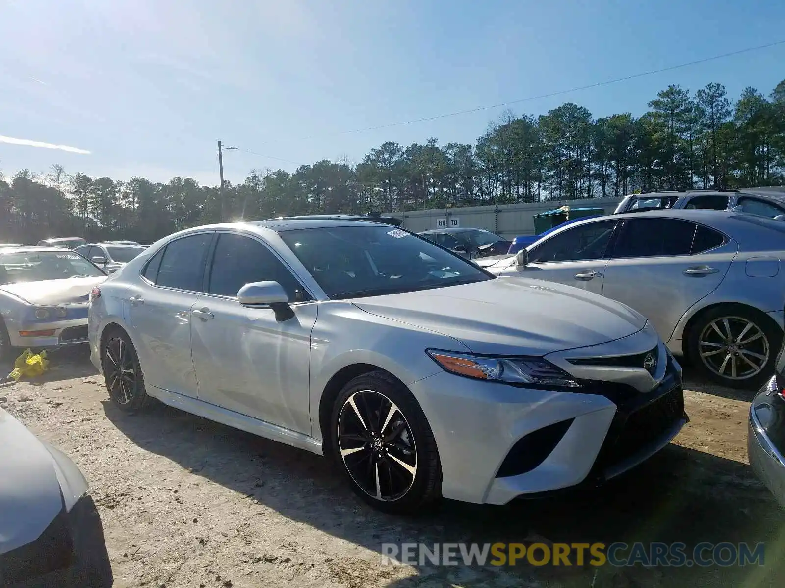 1 Photograph of a damaged car 4T1K61AK8LU878815 TOYOTA CAMRY 2020