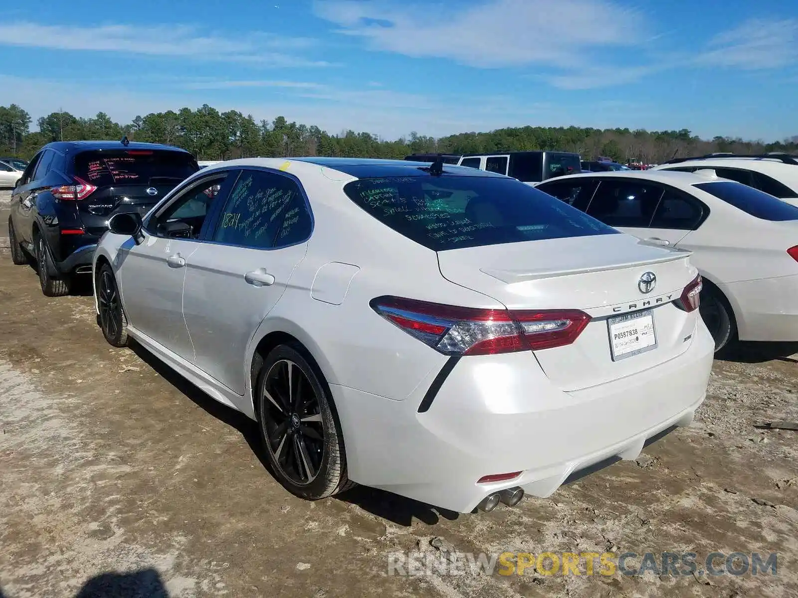 3 Photograph of a damaged car 4T1K61AK8LU878815 TOYOTA CAMRY 2020