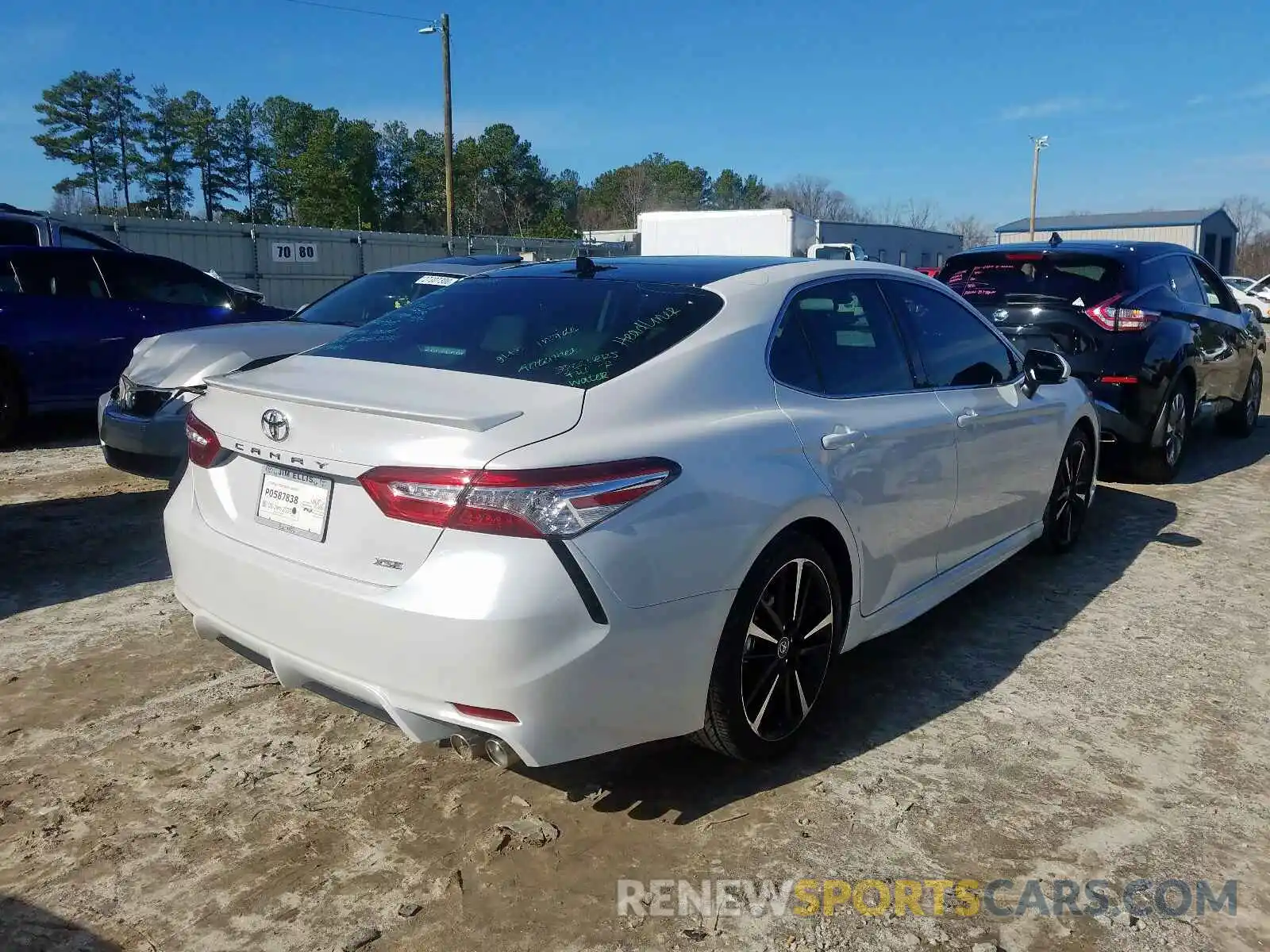 4 Photograph of a damaged car 4T1K61AK8LU878815 TOYOTA CAMRY 2020