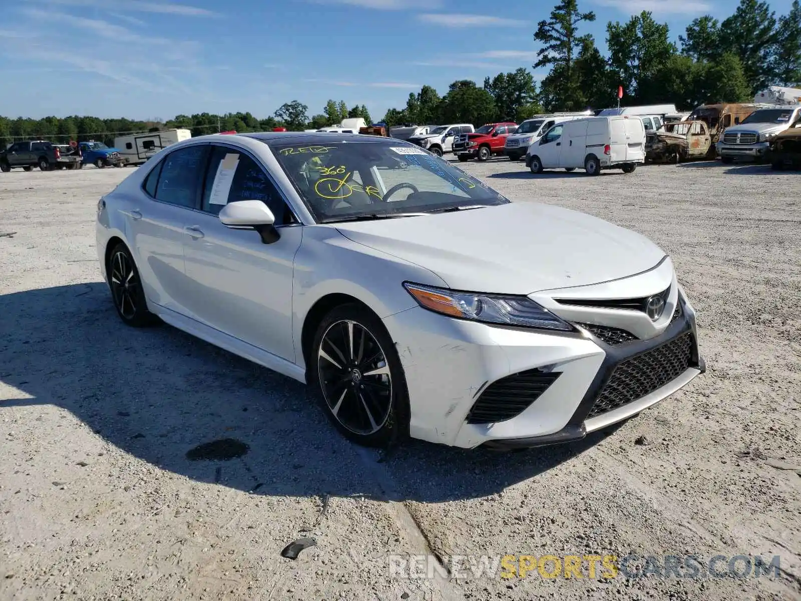 1 Photograph of a damaged car 4T1K61AK8LU882962 TOYOTA CAMRY 2020