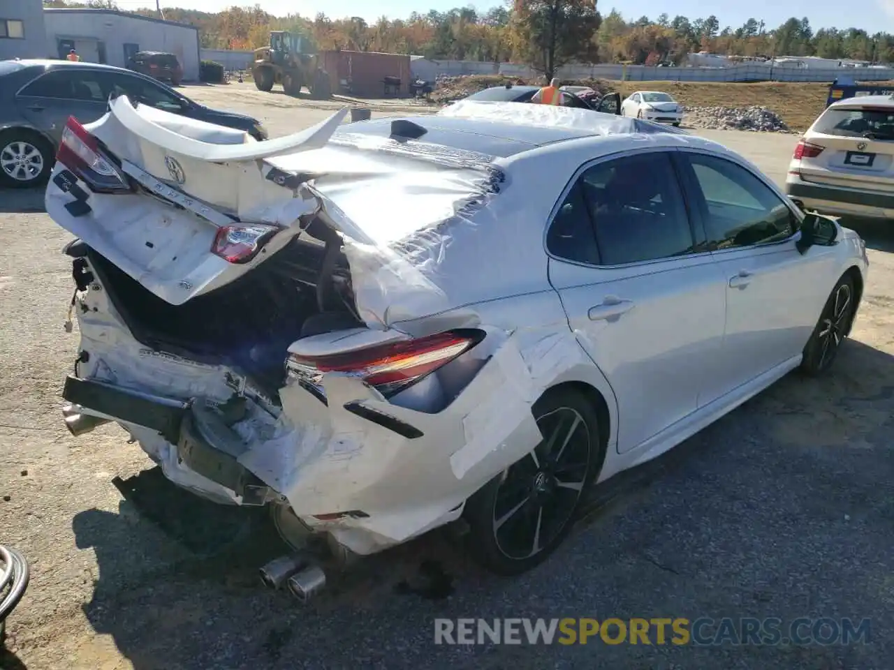 4 Photograph of a damaged car 4T1K61AK8LU910629 TOYOTA CAMRY 2020