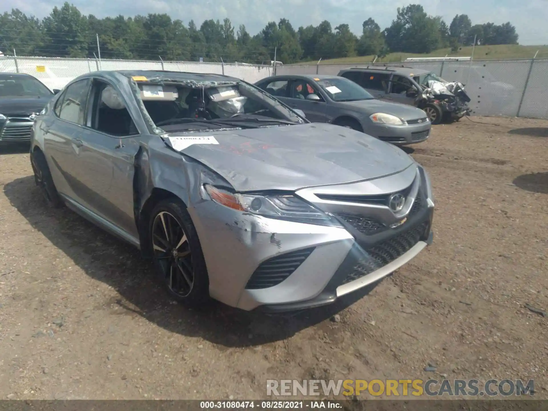 1 Photograph of a damaged car 4T1K61AK8LU922652 TOYOTA CAMRY 2020