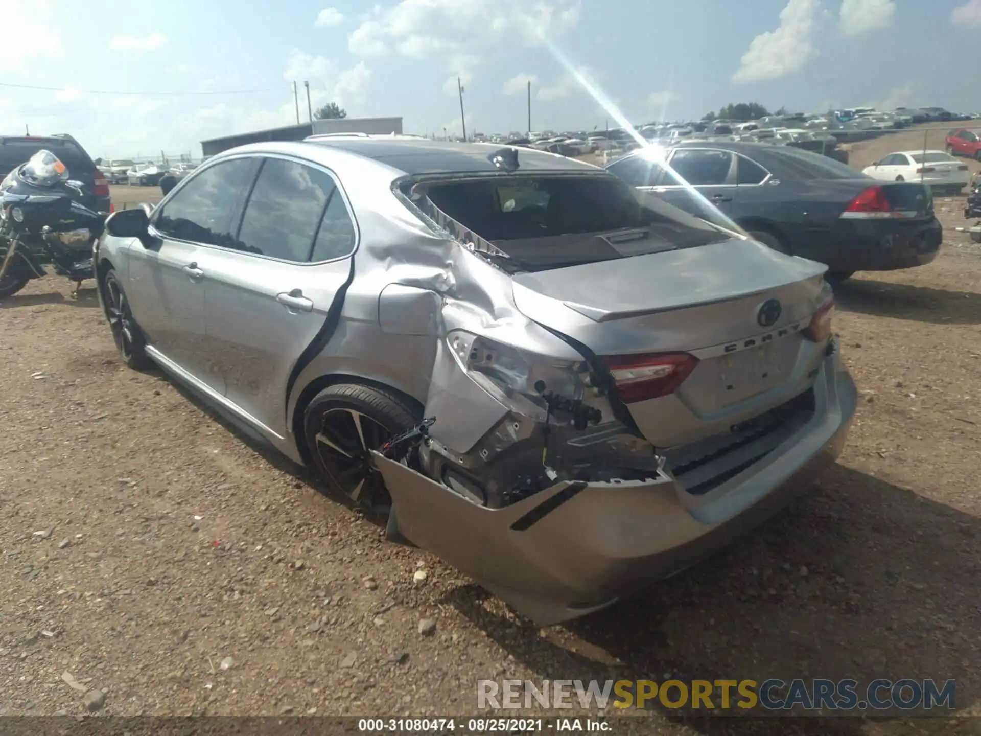 3 Photograph of a damaged car 4T1K61AK8LU922652 TOYOTA CAMRY 2020