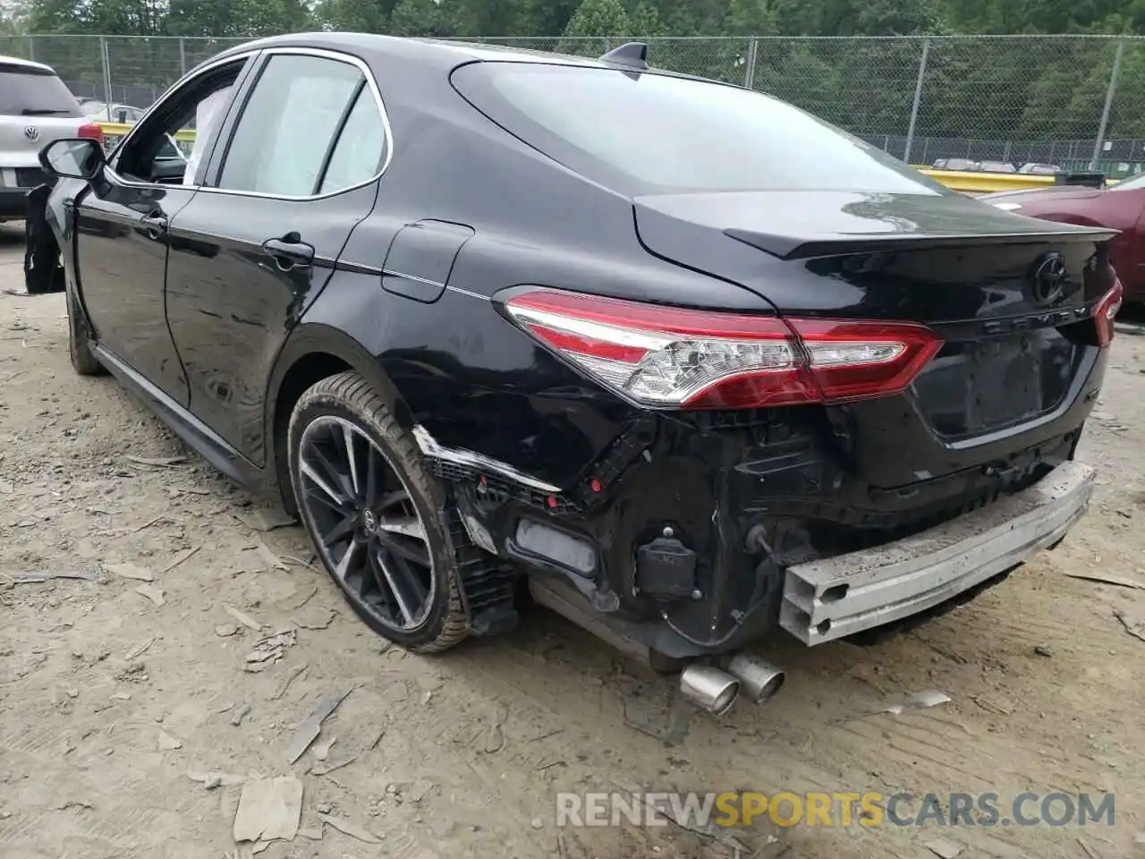 3 Photograph of a damaged car 4T1K61AK8LU926667 TOYOTA CAMRY 2020