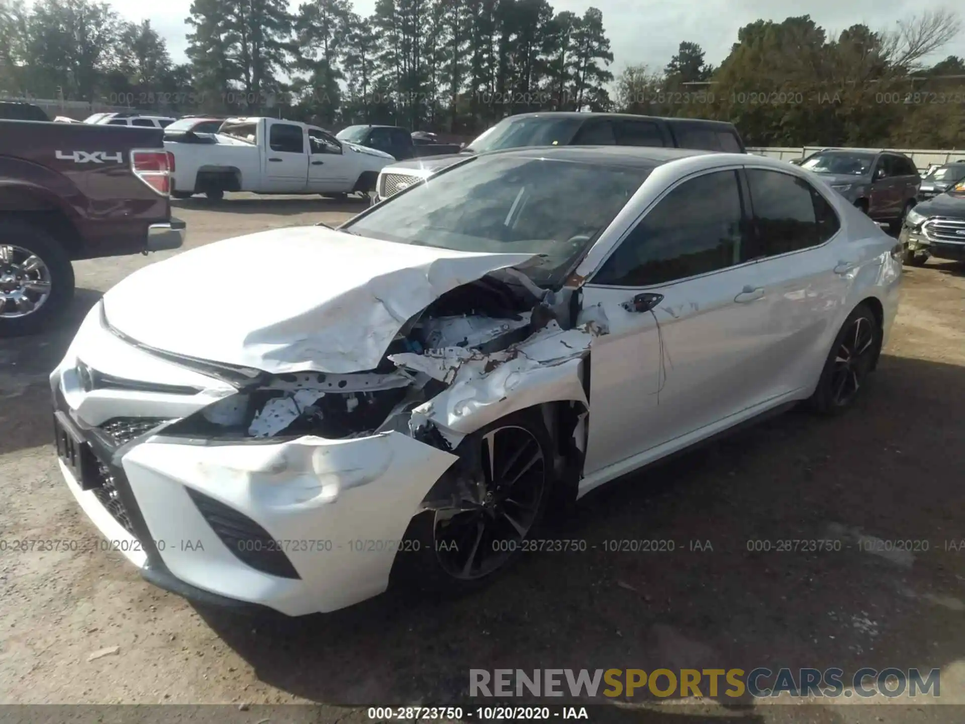 2 Photograph of a damaged car 4T1K61AK8LU958972 TOYOTA CAMRY 2020