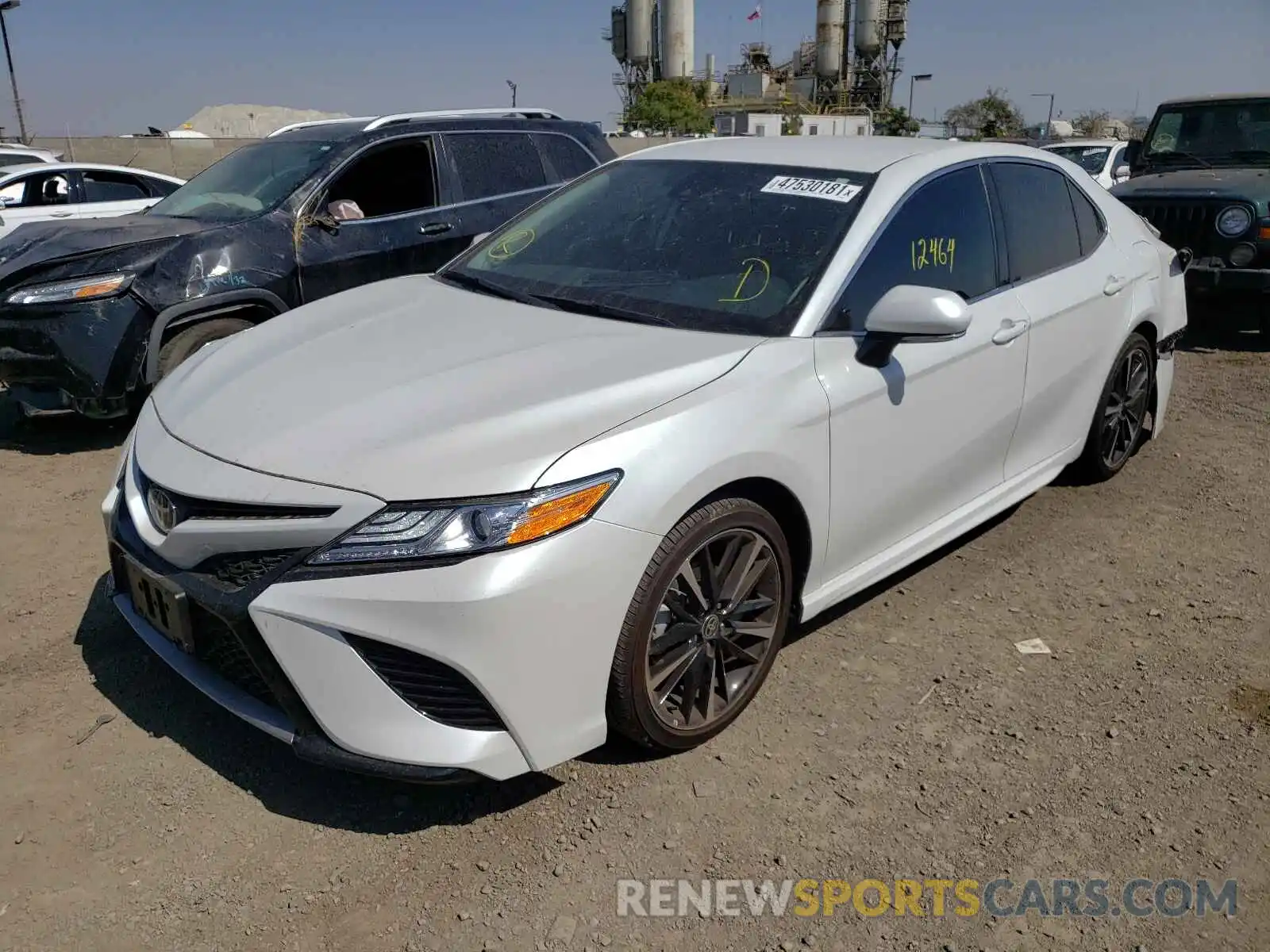 2 Photograph of a damaged car 4T1K61AK8LU985220 TOYOTA CAMRY 2020