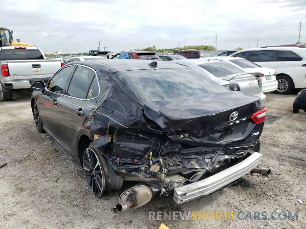 3 Photograph of a damaged car 4T1K61AK8LU995634 TOYOTA CAMRY 2020