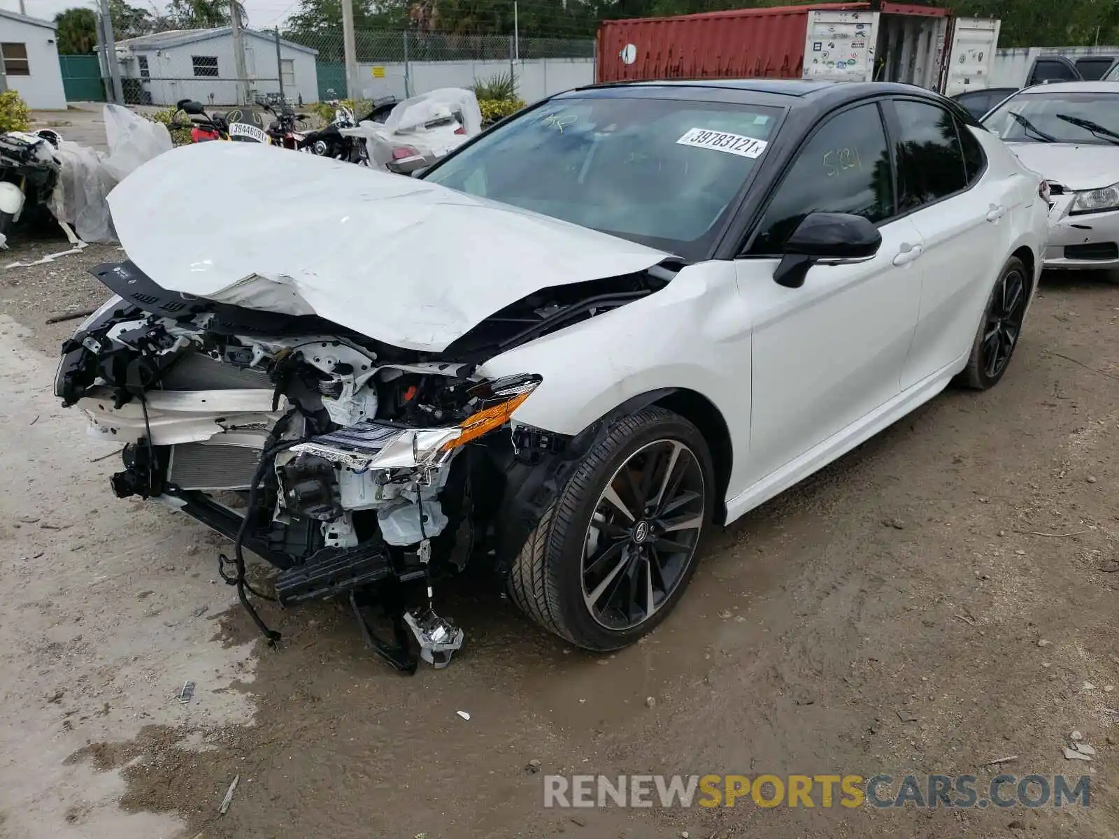 2 Photograph of a damaged car 4T1K61AK9LU303963 TOYOTA CAMRY 2020