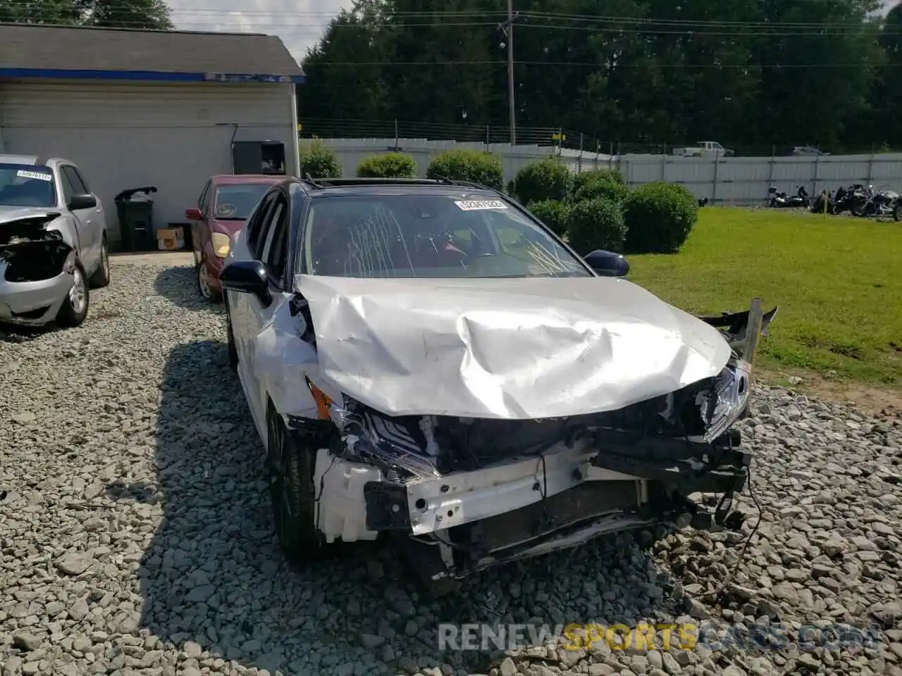 9 Photograph of a damaged car 4T1K61AK9LU308788 TOYOTA CAMRY 2020