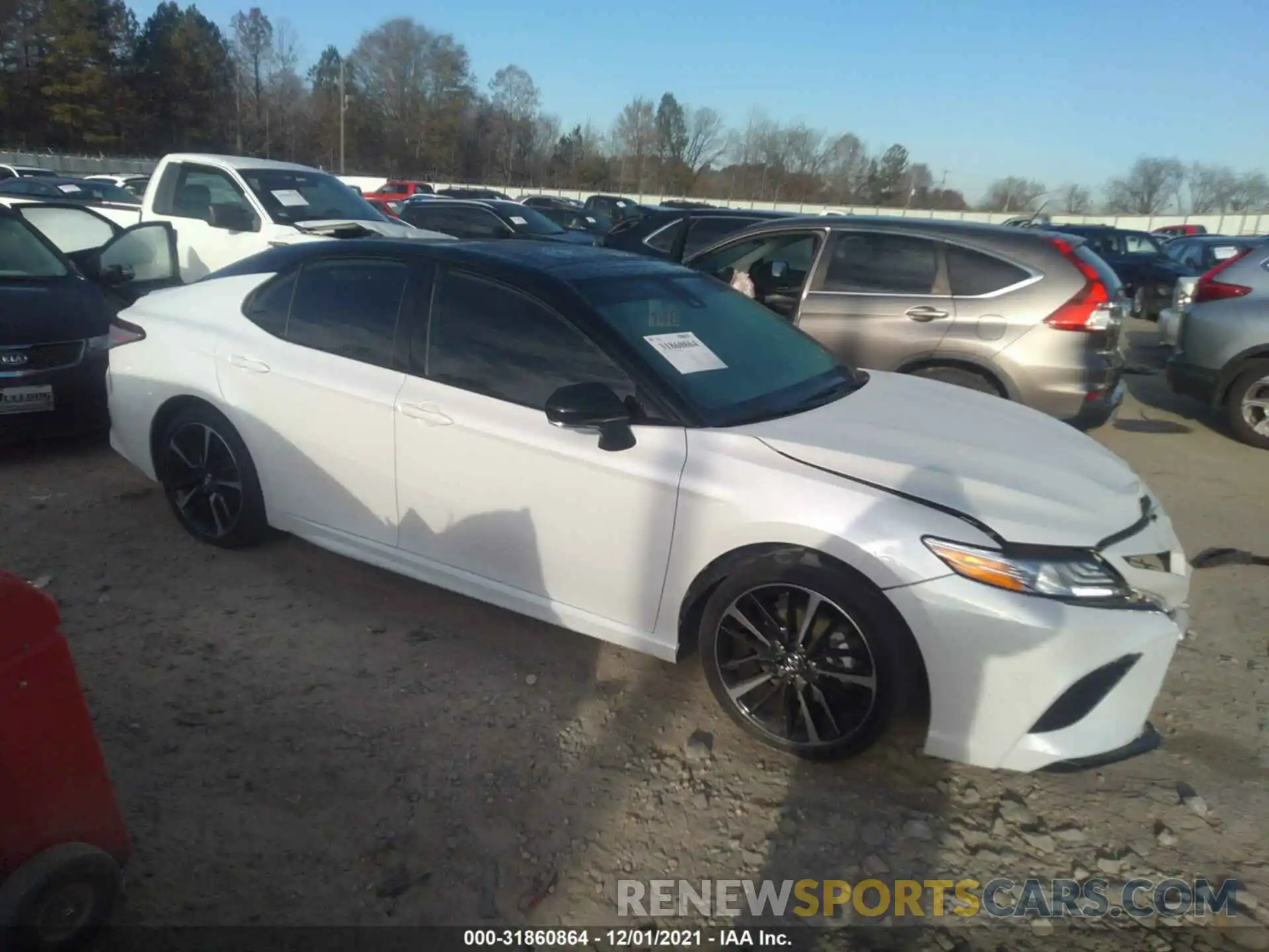 1 Photograph of a damaged car 4T1K61AK9LU312453 TOYOTA CAMRY 2020