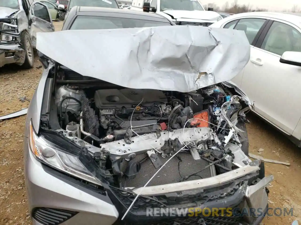 9 Photograph of a damaged car 4T1K61AK9LU315725 TOYOTA CAMRY 2020