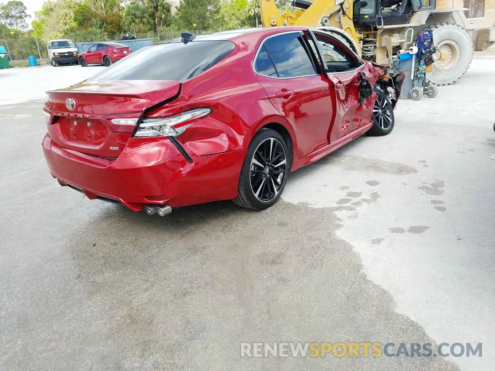 4 Photograph of a damaged car 4T1K61AK9LU327745 TOYOTA CAMRY 2020