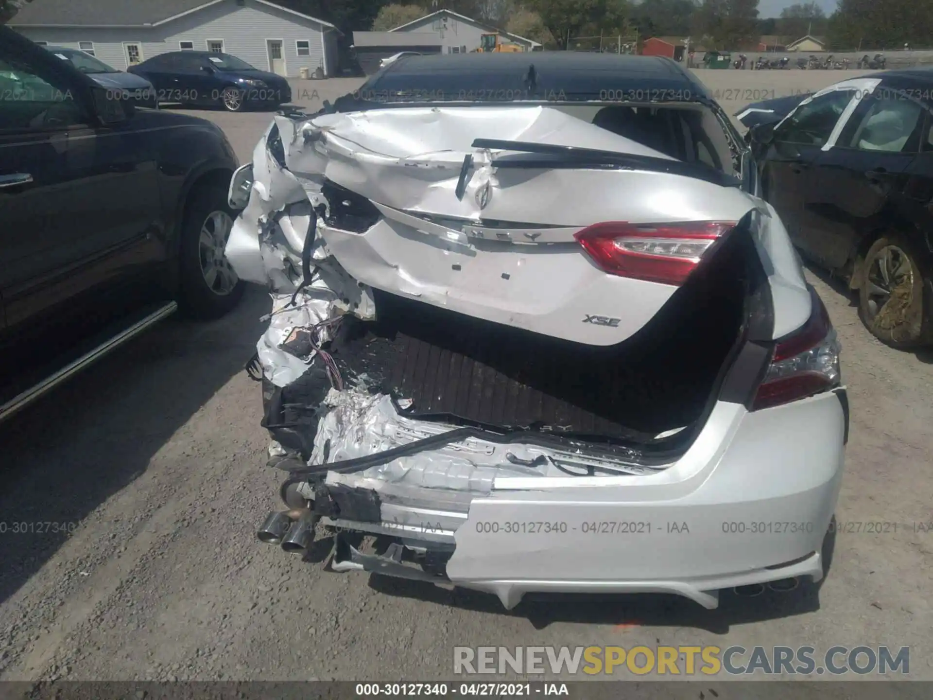 6 Photograph of a damaged car 4T1K61AK9LU331763 TOYOTA CAMRY 2020