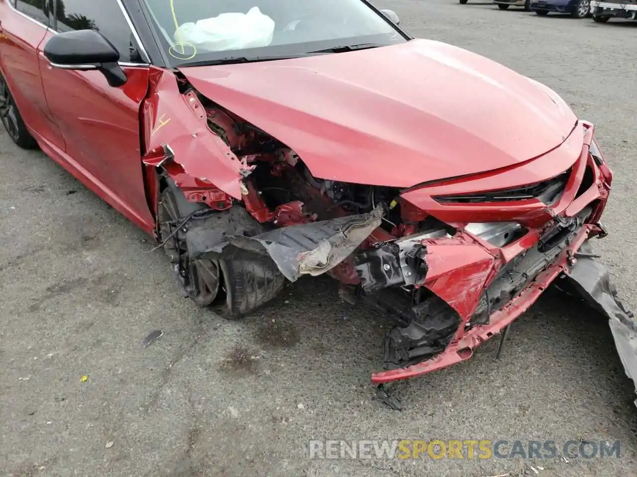 9 Photograph of a damaged car 4T1K61AK9LU348675 TOYOTA CAMRY 2020