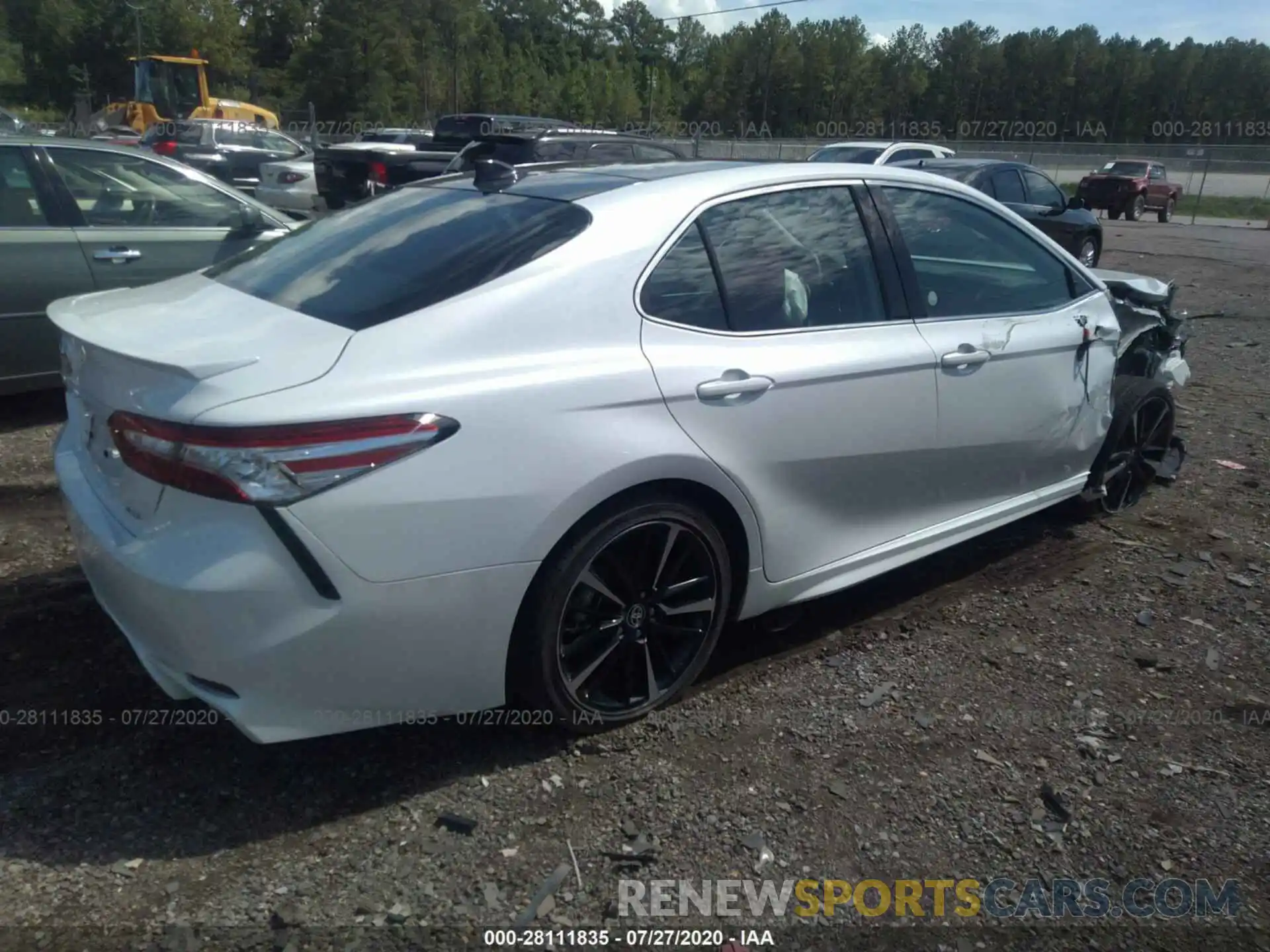 4 Photograph of a damaged car 4T1K61AK9LU360809 TOYOTA CAMRY 2020