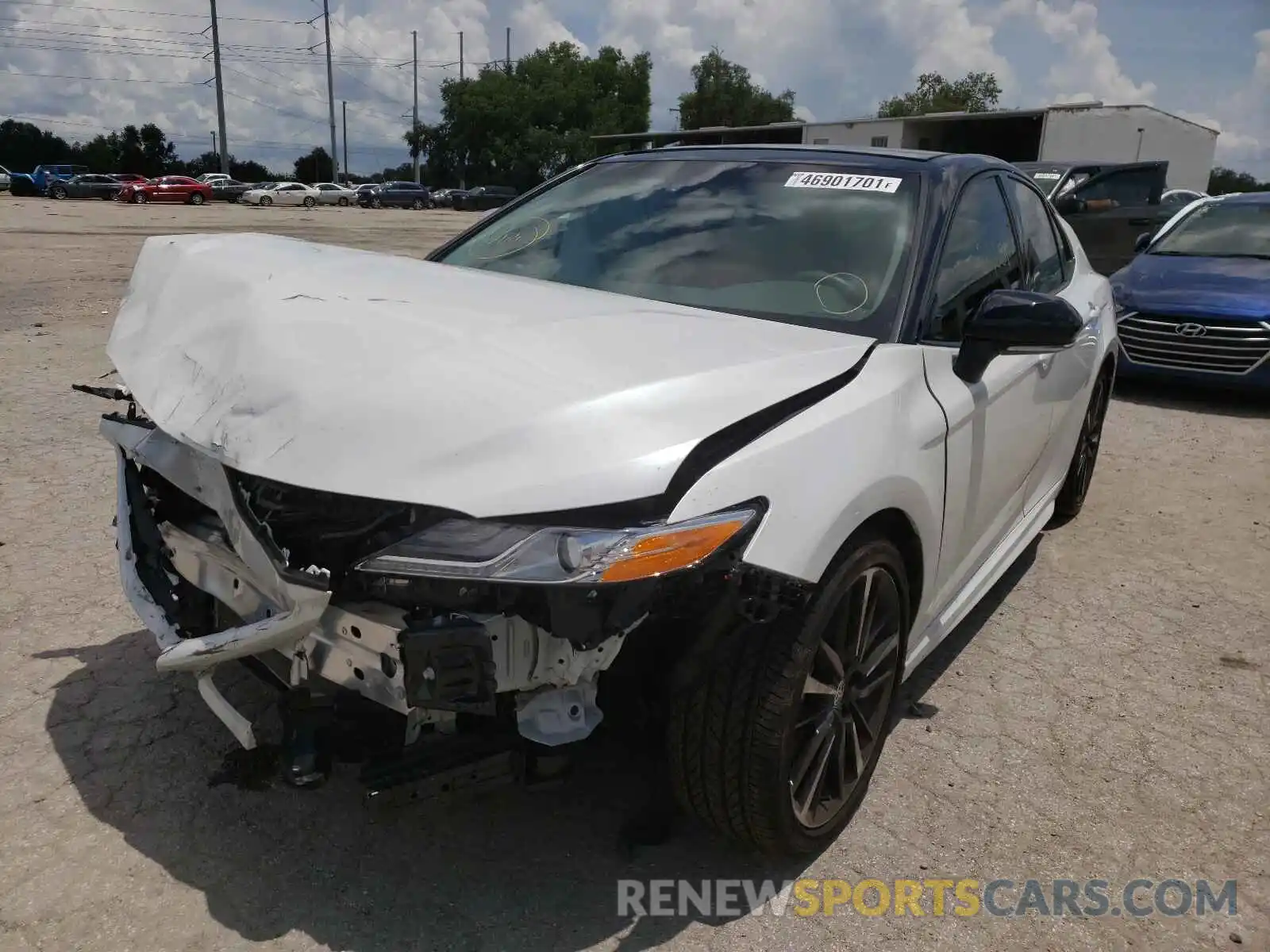 2 Photograph of a damaged car 4T1K61AK9LU364391 TOYOTA CAMRY 2020