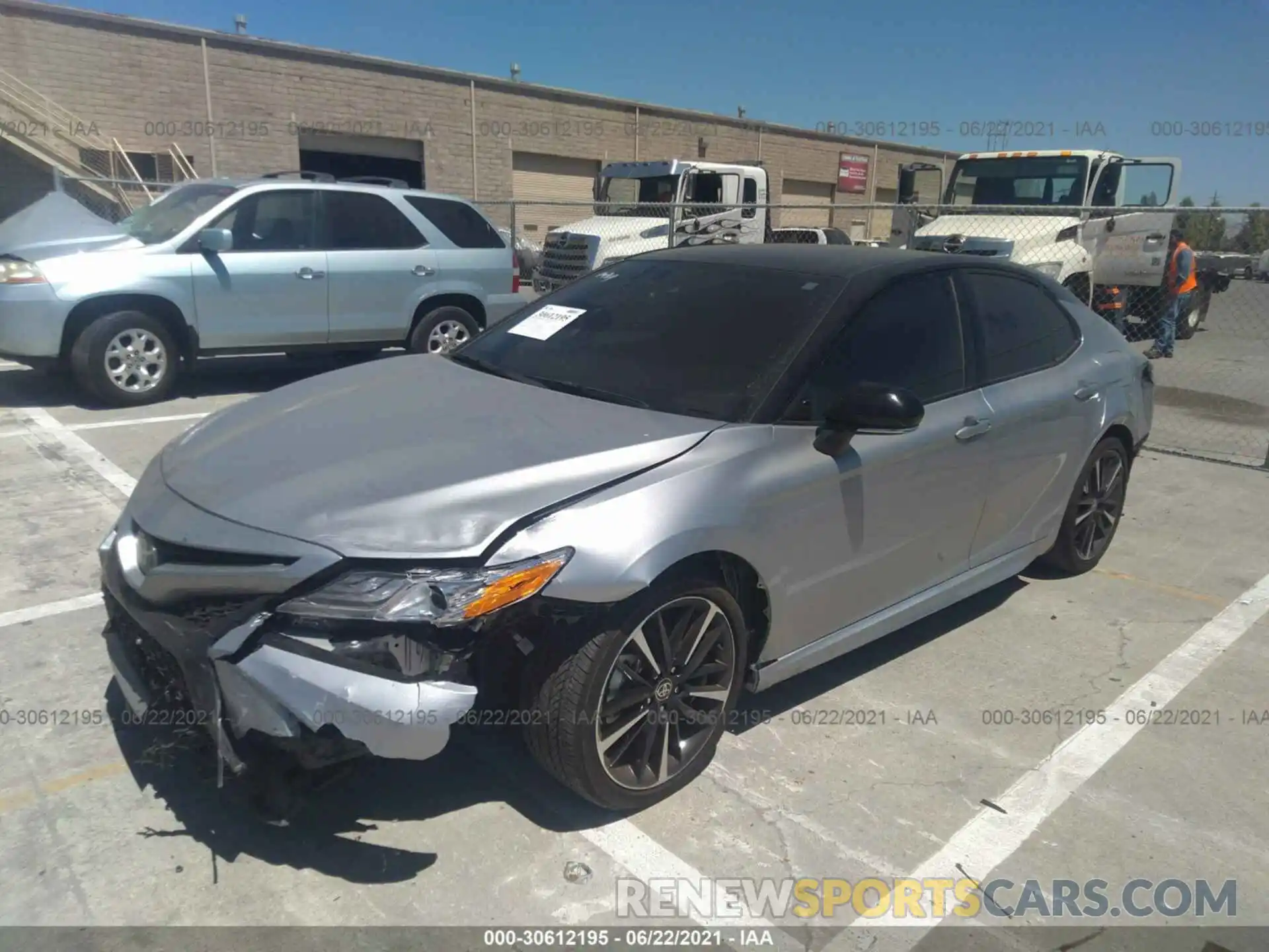 2 Photograph of a damaged car 4T1K61AK9LU370384 TOYOTA CAMRY 2020