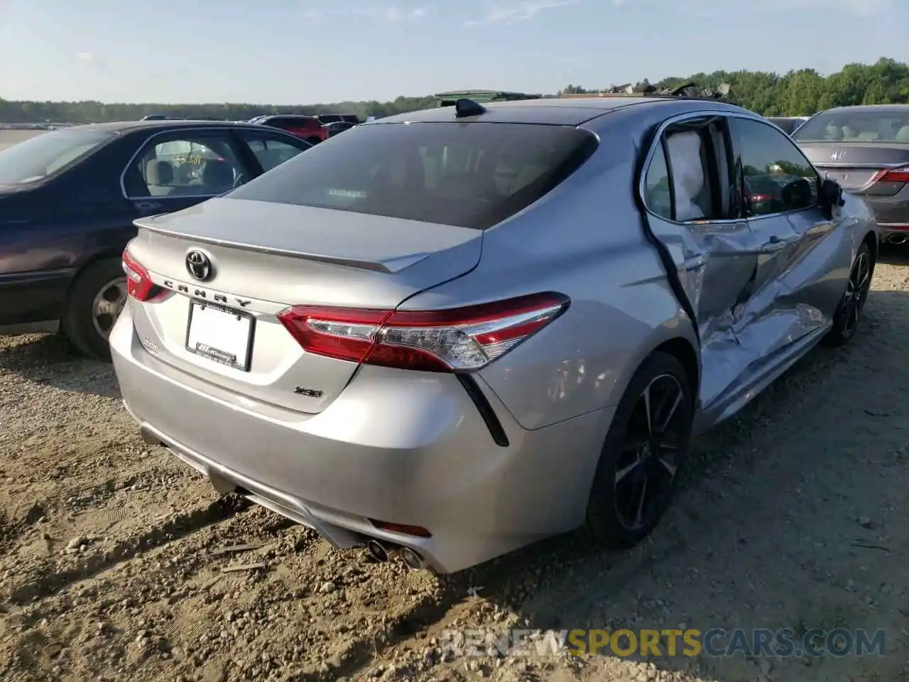 4 Photograph of a damaged car 4T1K61AK9LU373429 TOYOTA CAMRY 2020