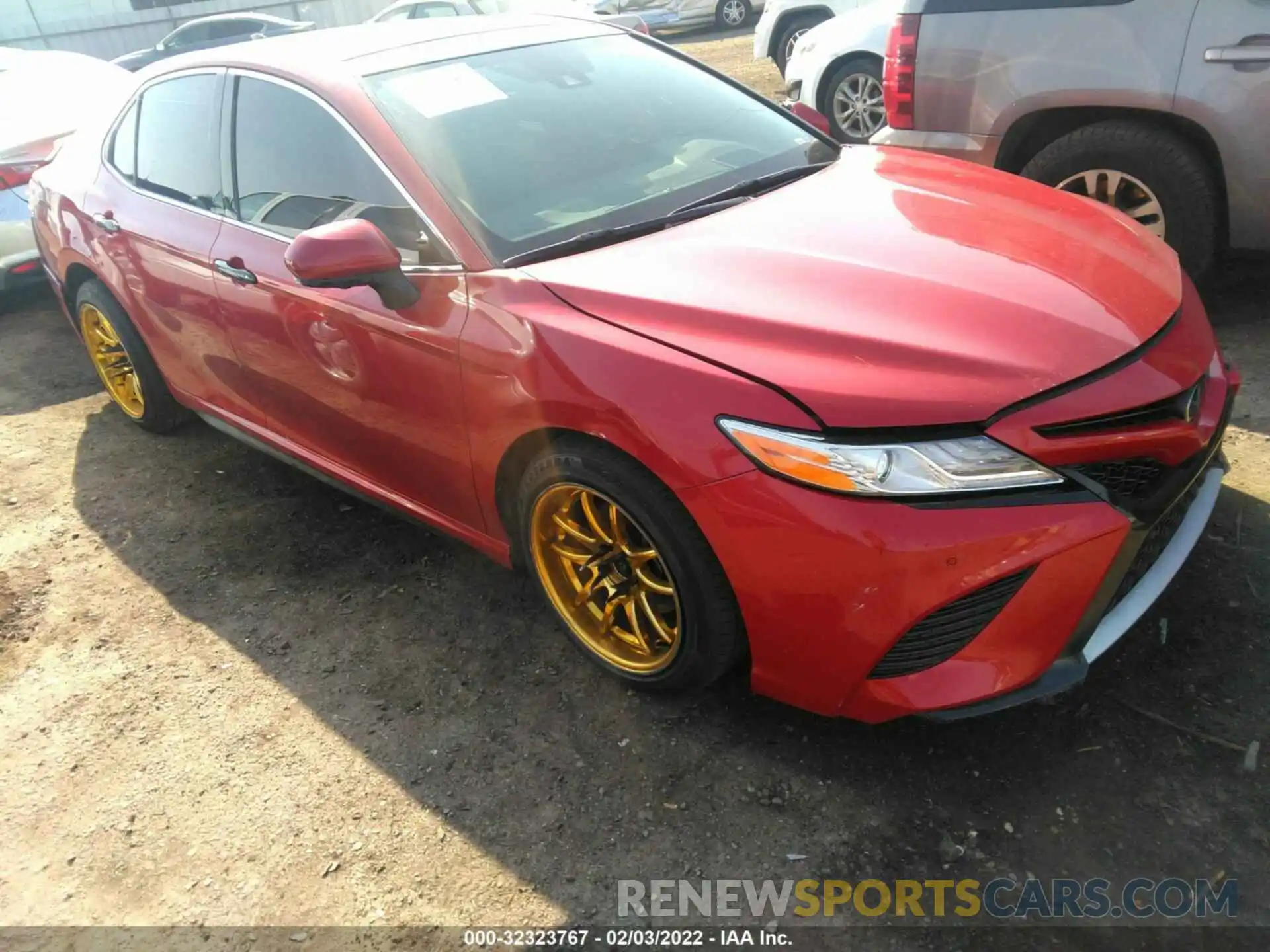 1 Photograph of a damaged car 4T1K61AK9LU375942 TOYOTA CAMRY 2020