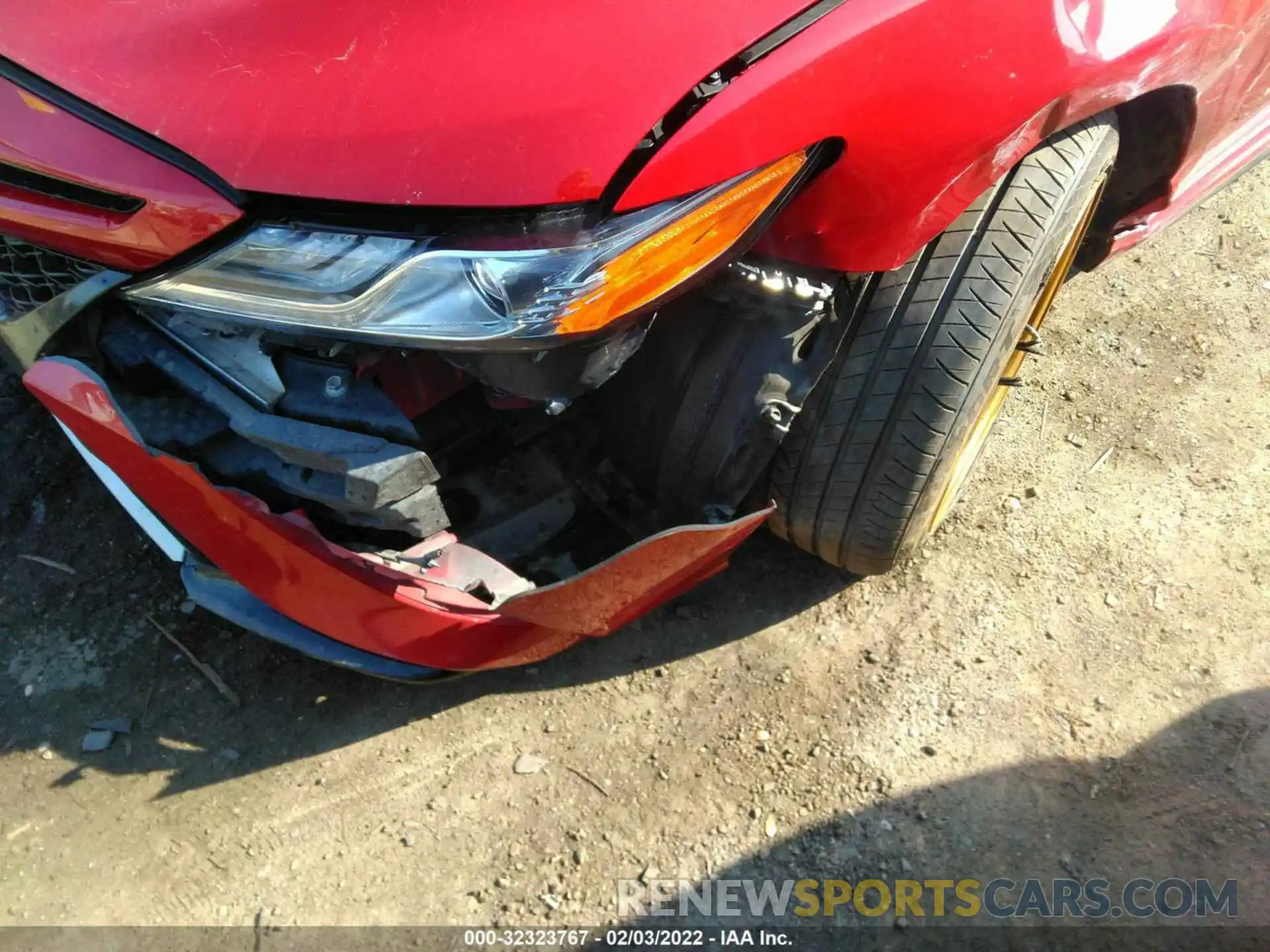 6 Photograph of a damaged car 4T1K61AK9LU375942 TOYOTA CAMRY 2020