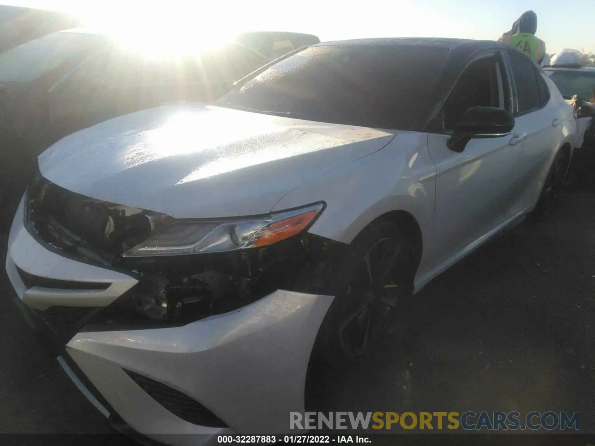 2 Photograph of a damaged car 4T1K61AK9LU377125 TOYOTA CAMRY 2020