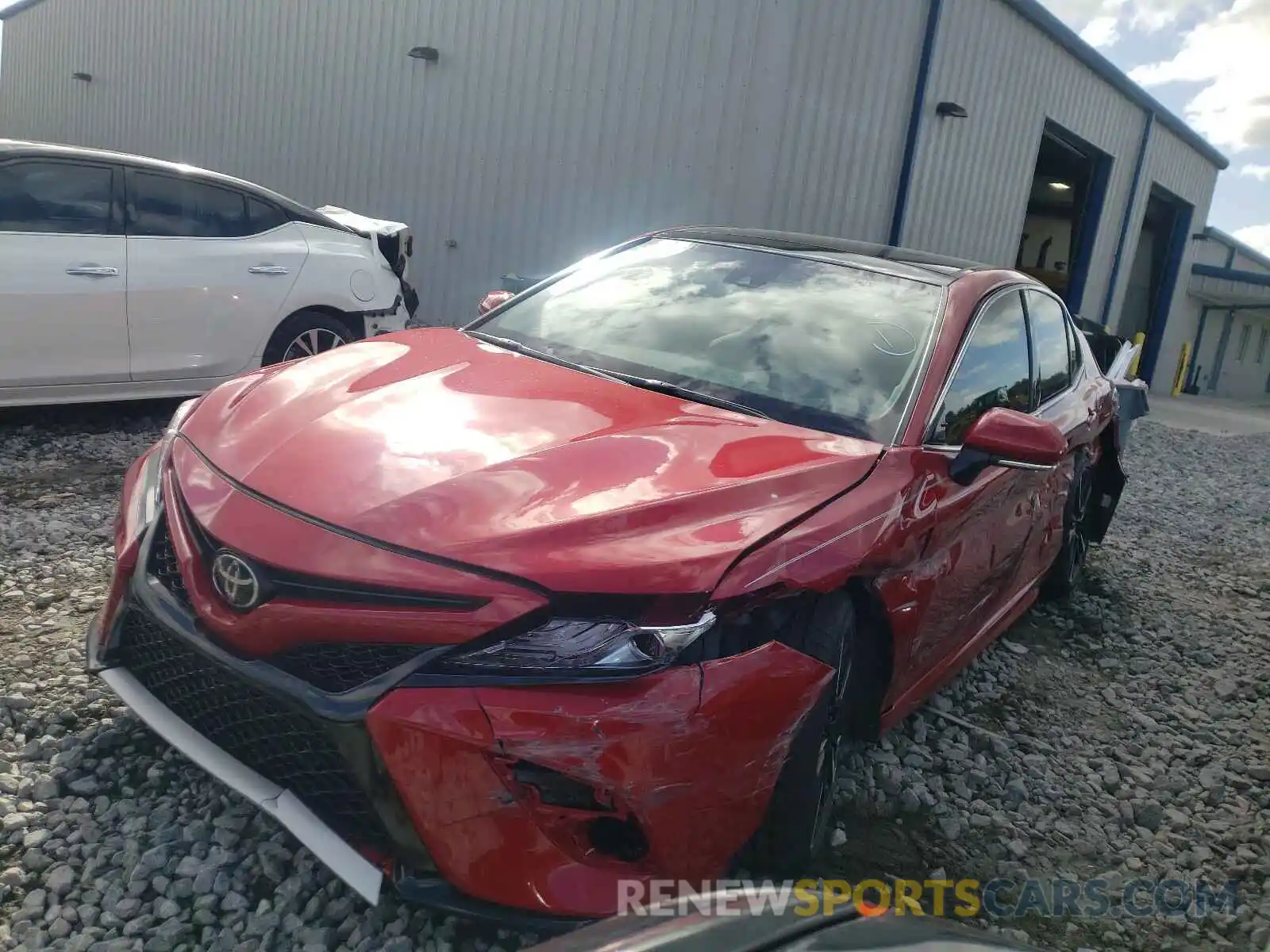 2 Photograph of a damaged car 4T1K61AK9LU385130 TOYOTA CAMRY 2020