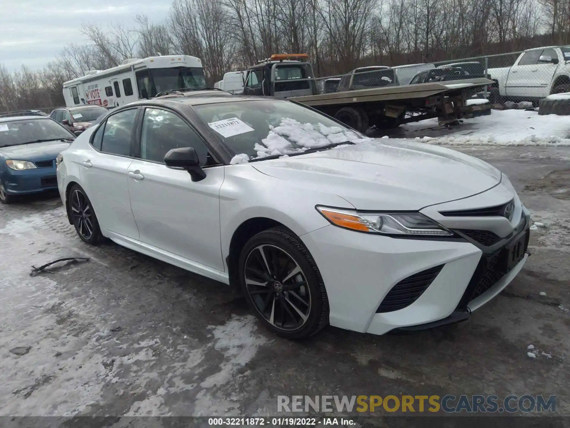 1 Photograph of a damaged car 4T1K61AK9LU394488 TOYOTA CAMRY 2020