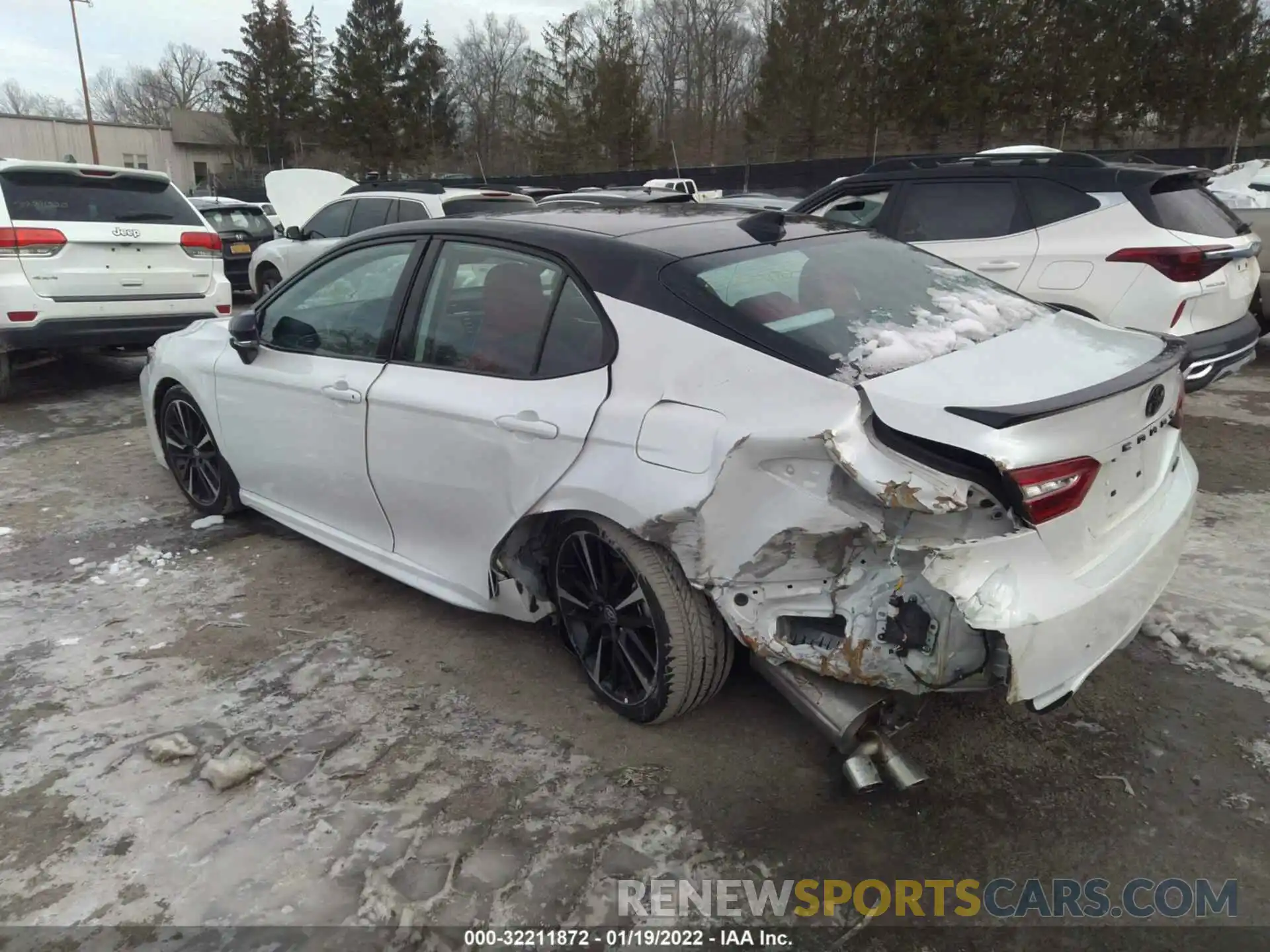 3 Photograph of a damaged car 4T1K61AK9LU394488 TOYOTA CAMRY 2020