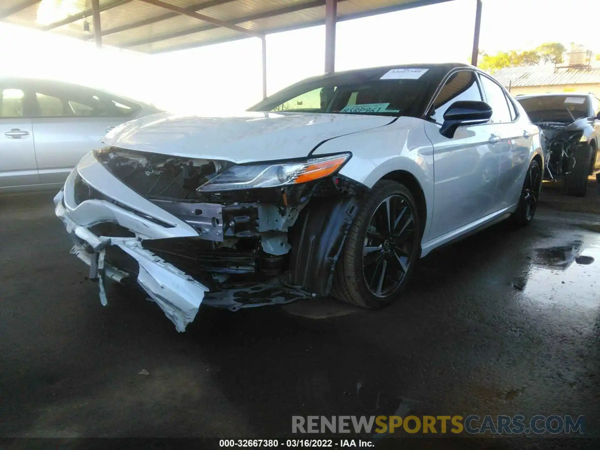 2 Photograph of a damaged car 4T1K61AK9LU395690 TOYOTA CAMRY 2020