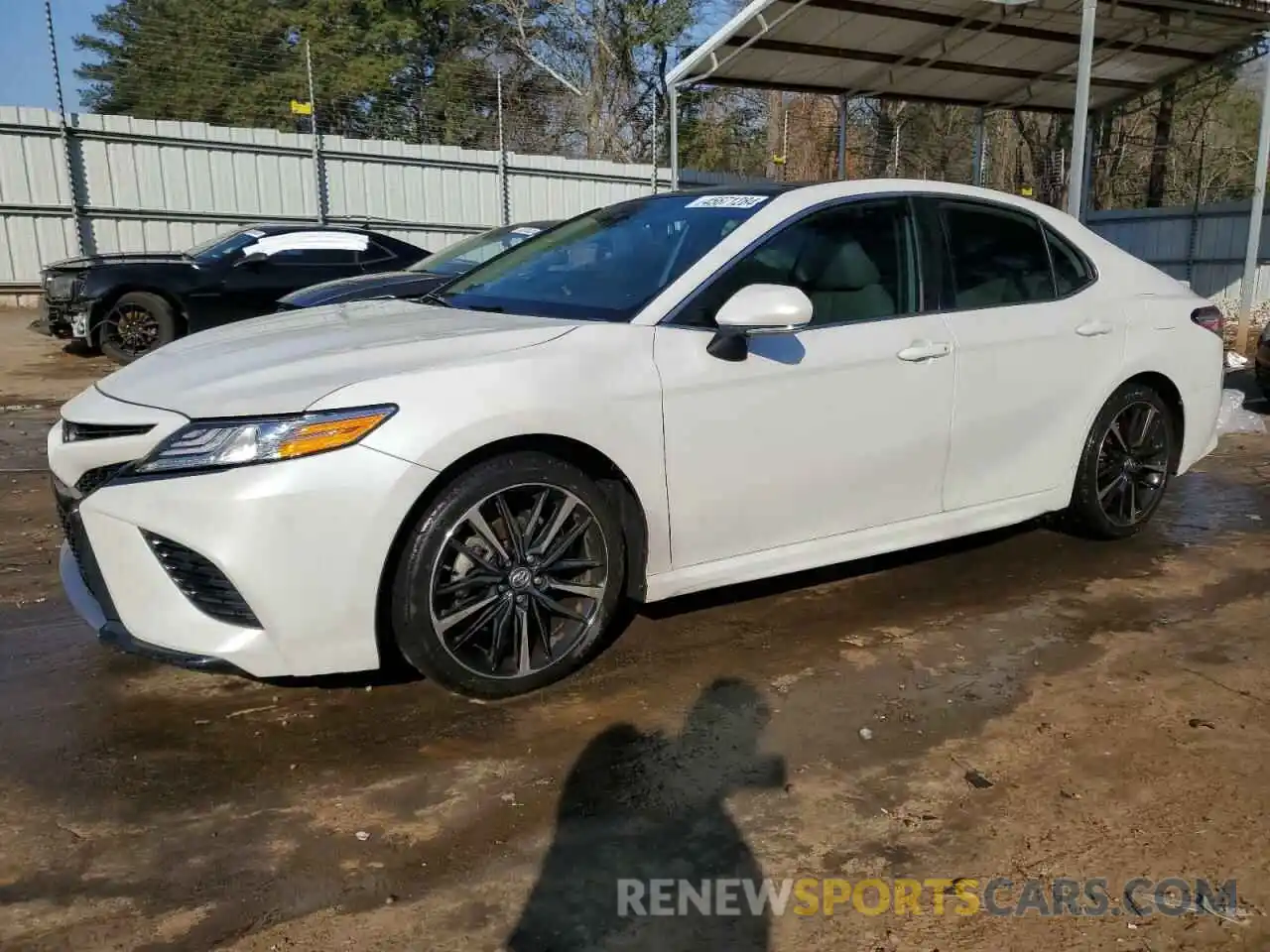 1 Photograph of a damaged car 4T1K61AK9LU878001 TOYOTA CAMRY 2020