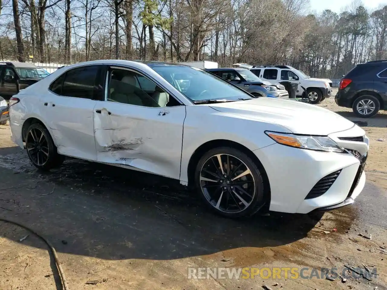 4 Photograph of a damaged car 4T1K61AK9LU878001 TOYOTA CAMRY 2020