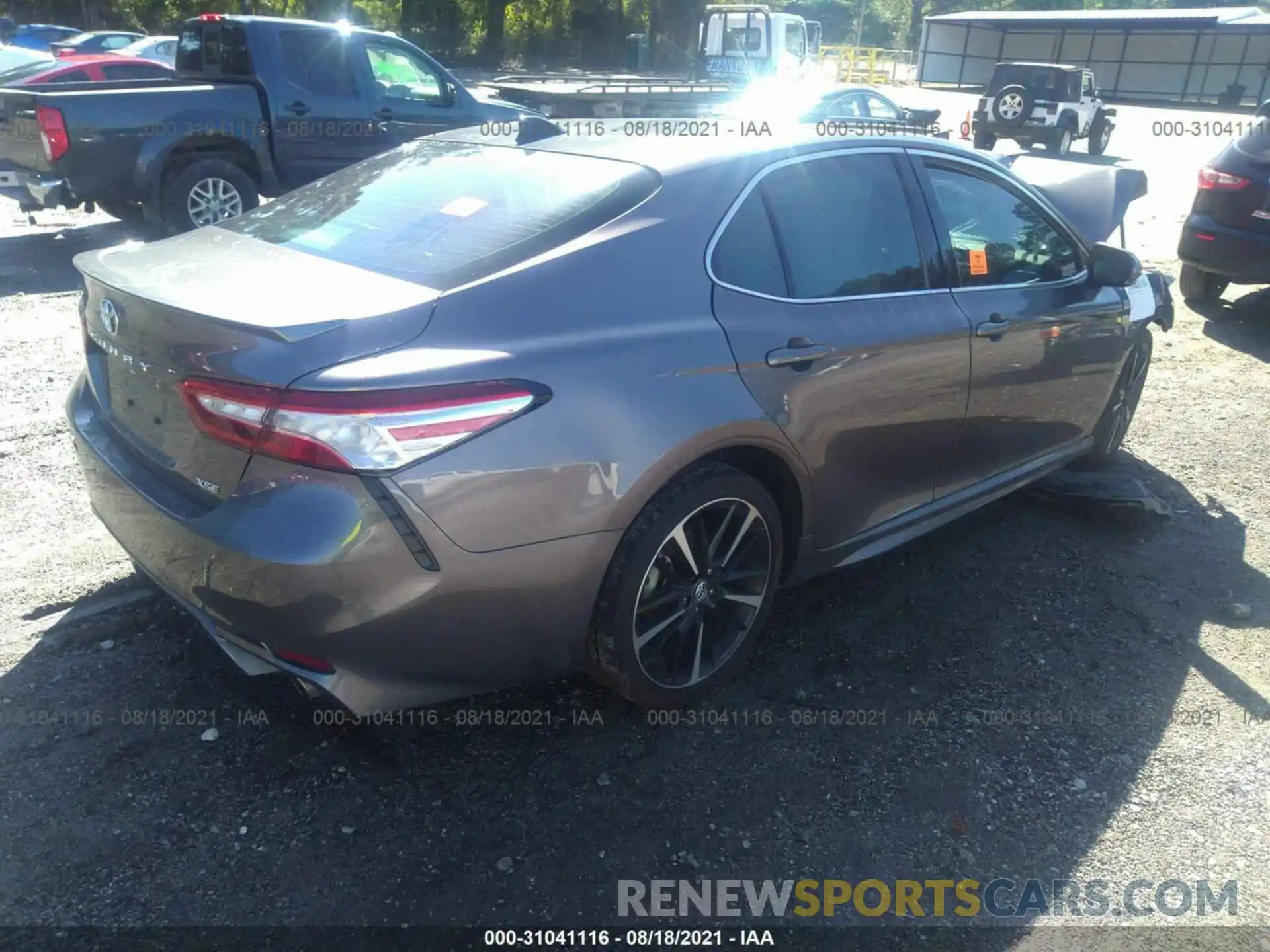 4 Photograph of a damaged car 4T1K61AK9LU913295 TOYOTA CAMRY 2020