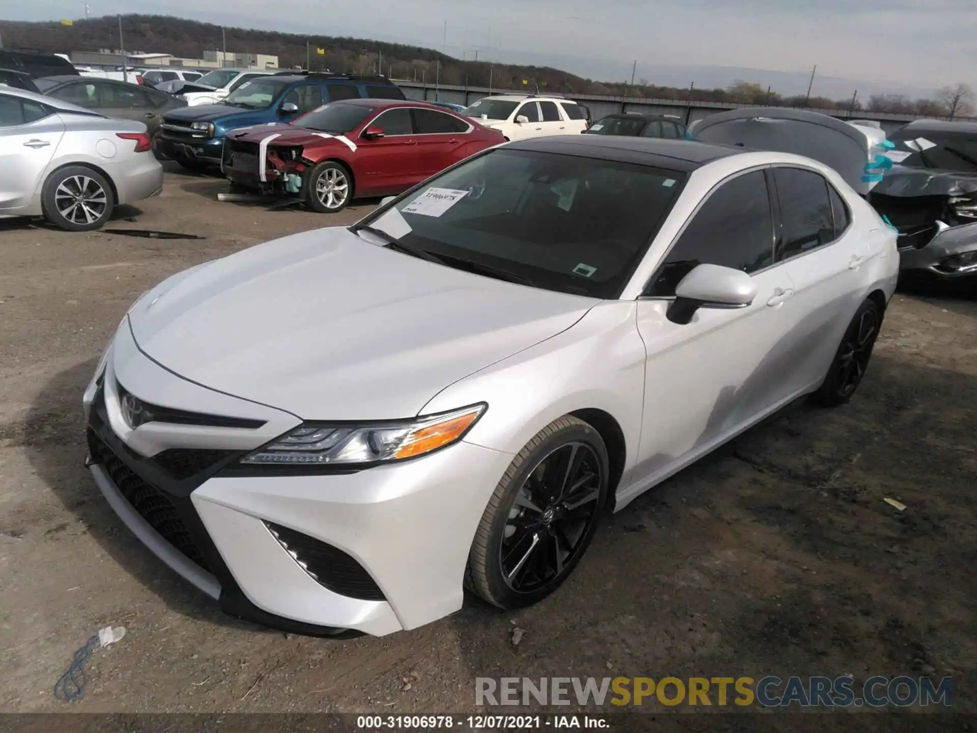 2 Photograph of a damaged car 4T1K61AK9LU945468 TOYOTA CAMRY 2020