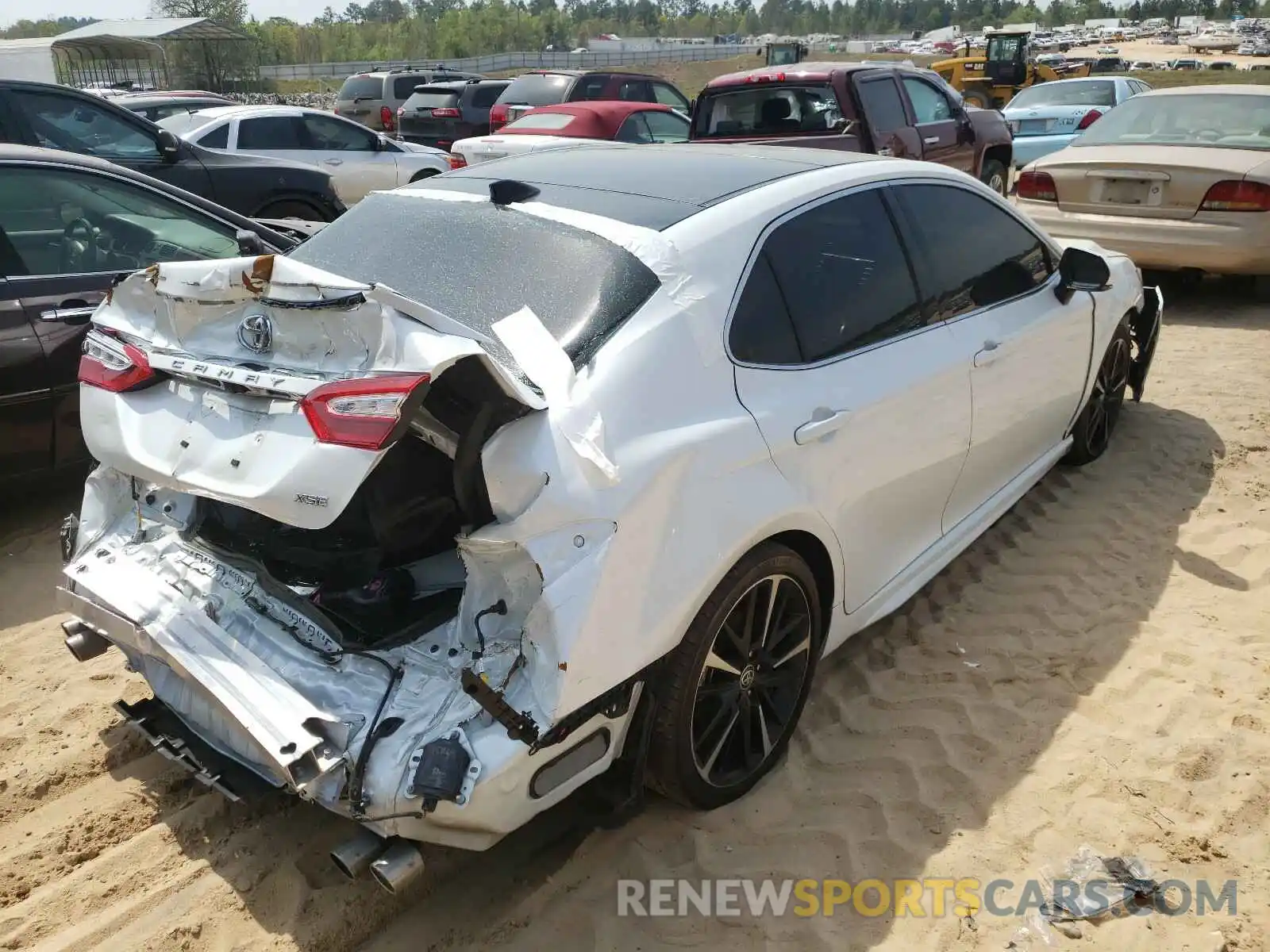 4 Photograph of a damaged car 4T1K61AK9LU966577 TOYOTA CAMRY 2020