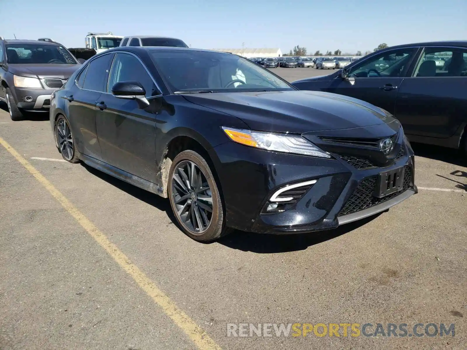 1 Photograph of a damaged car 4T1K61AK9LU993908 TOYOTA CAMRY 2020