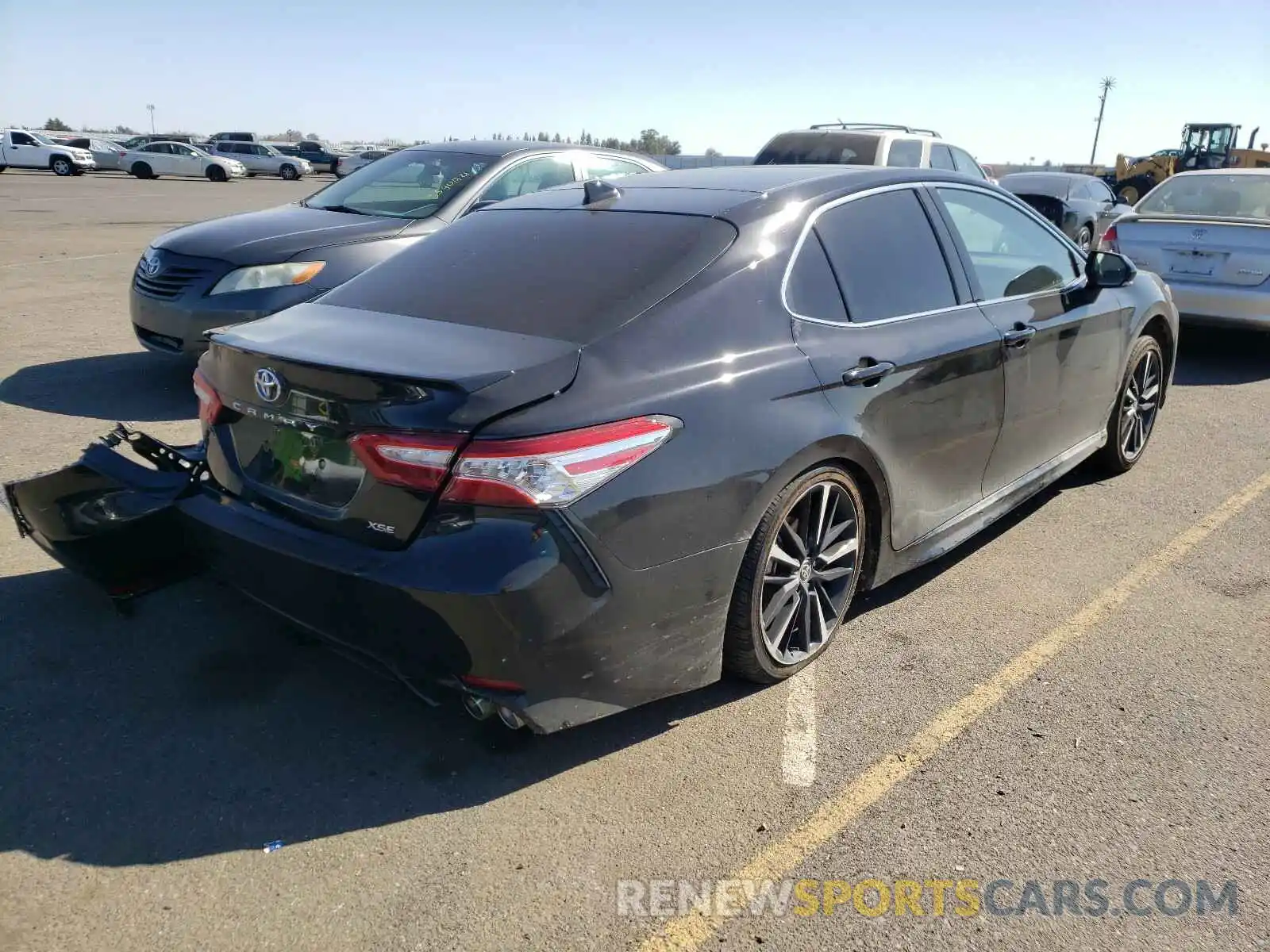 4 Photograph of a damaged car 4T1K61AK9LU993908 TOYOTA CAMRY 2020