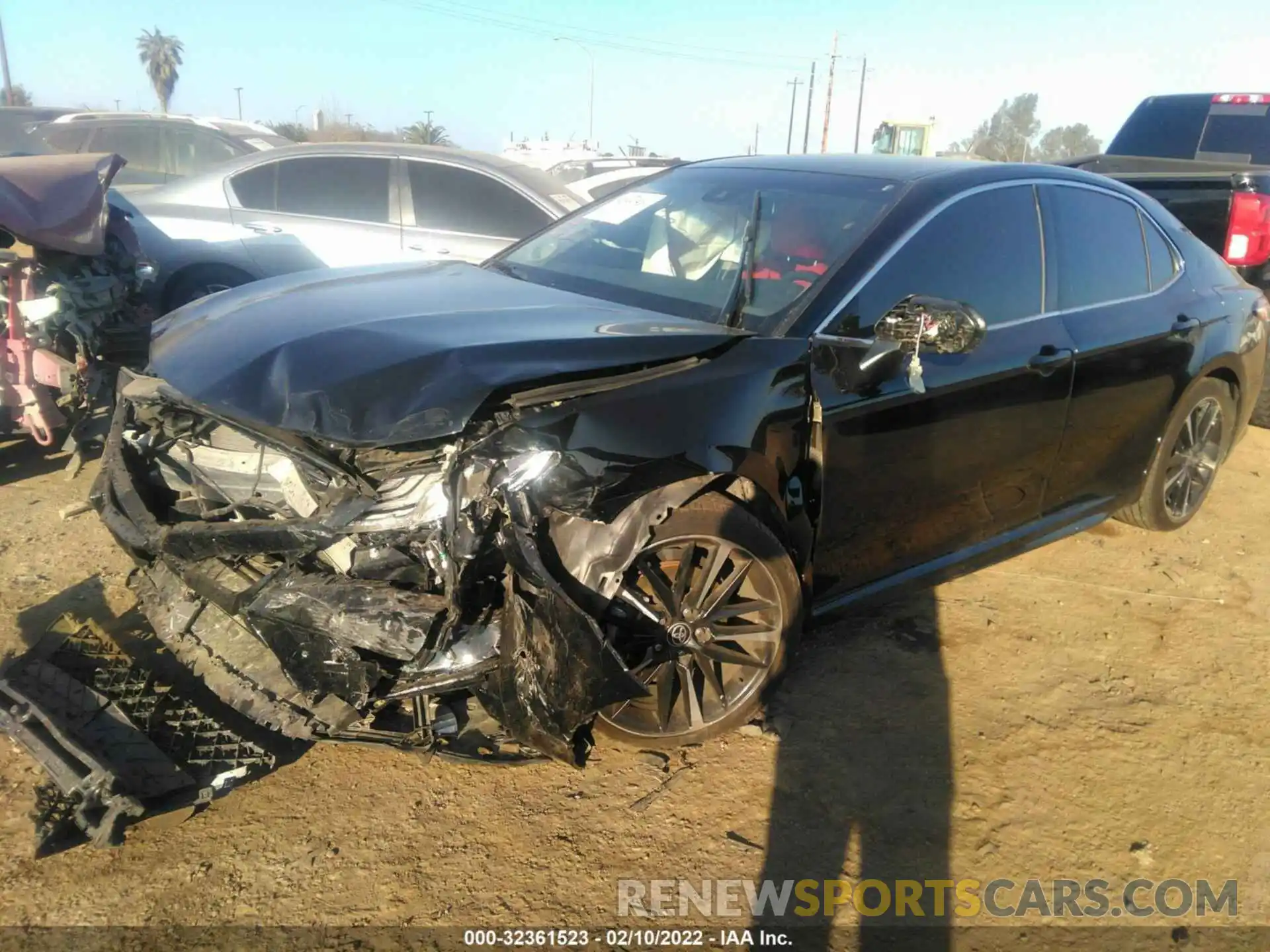 1 Photograph of a damaged car 4T1K61AK9LU994704 TOYOTA CAMRY 2020